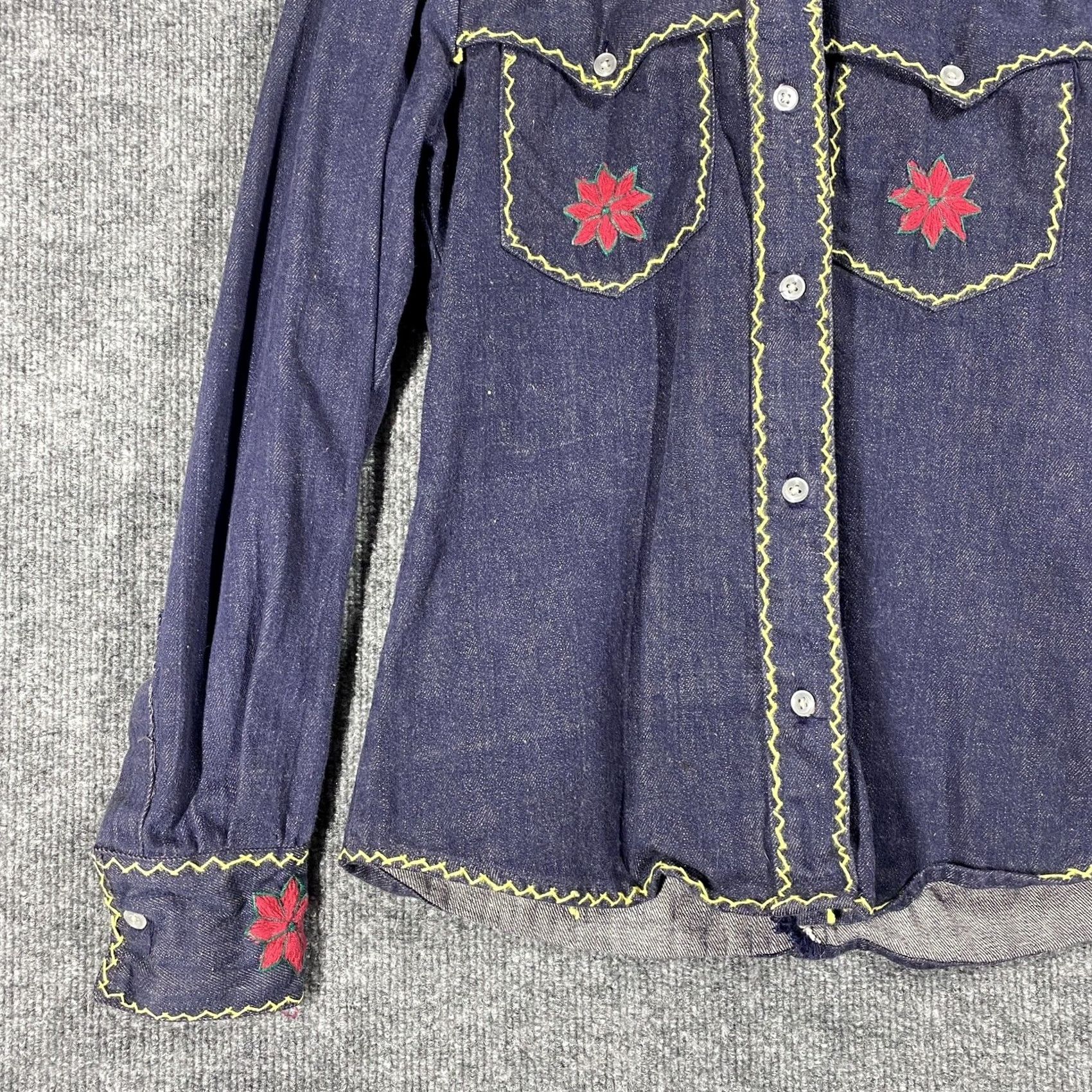 Denime VINTAGE Hippie Denim Shirt Womens Small India 60s 70s Indigo Boho Hippie Look Shirt Mens Womens Girls Boys Size S / US 4 / IT 40 - 3 Thumbnail