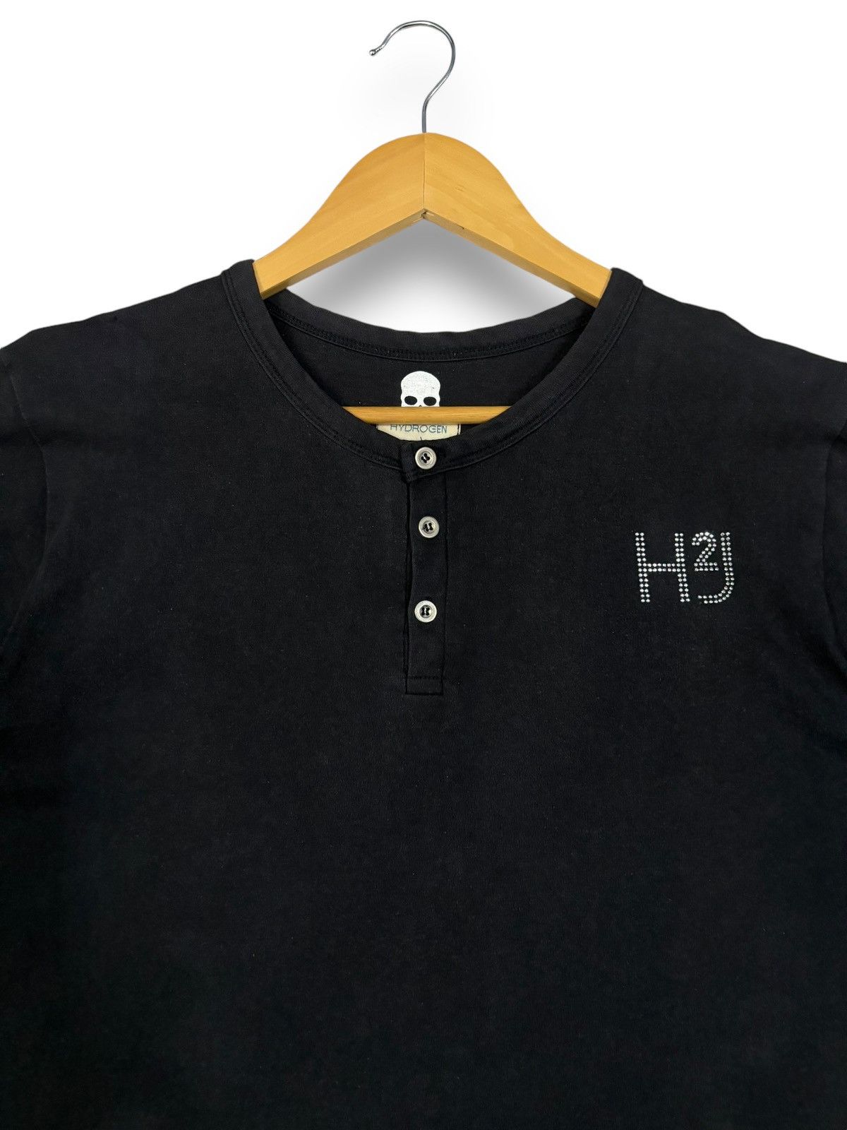 HYDROGEN Vintage Hydrogen H2J SunFaded Skull Swarovski Punk T-shirt Size US S / EU 44-46 / 1 - 3 Thumbnail