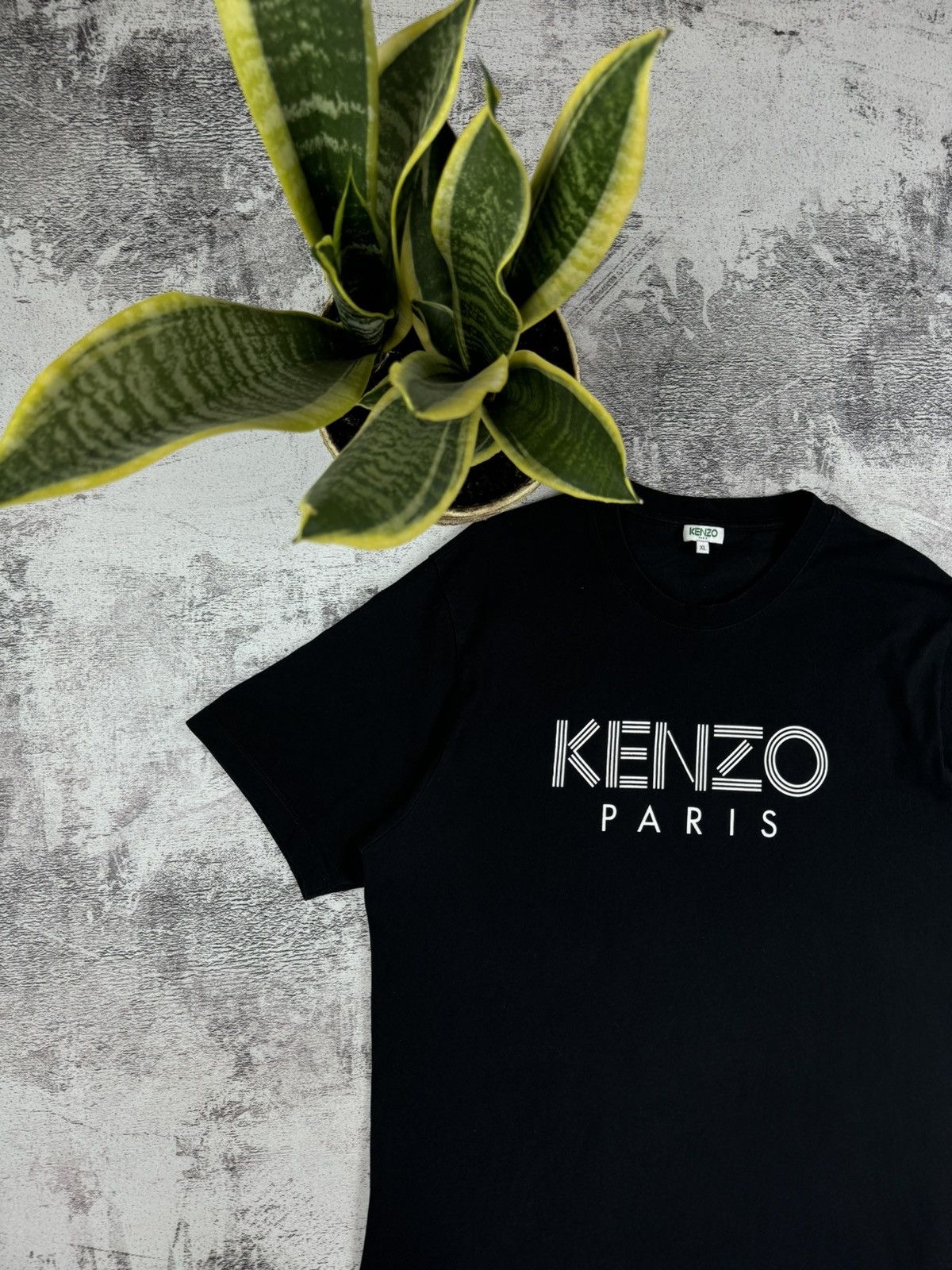 Kenzo Vintage Kenzo Paris Big Logo Luxury T Shirt Size US XL / EU 56 / 4 - 4 Thumbnail