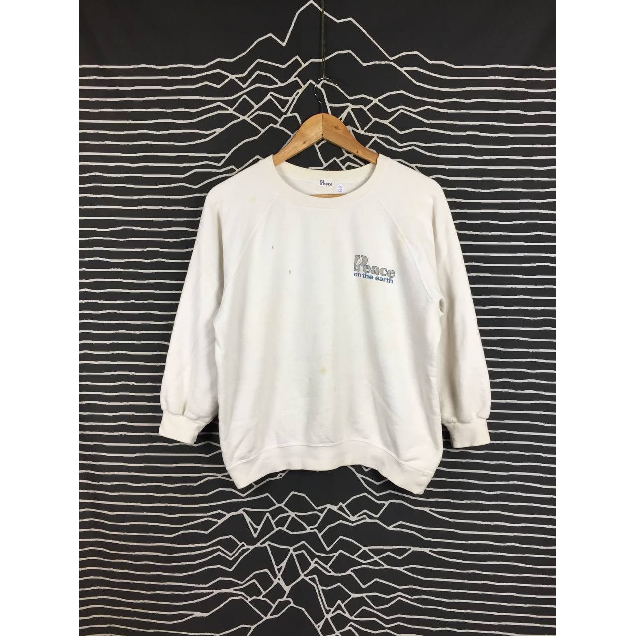 Vintage Vtg Distressed Peace On The Earth Boxy Fit Sweatshirt Size US M / EU 48-50 / 2 - 2 Thumbnail