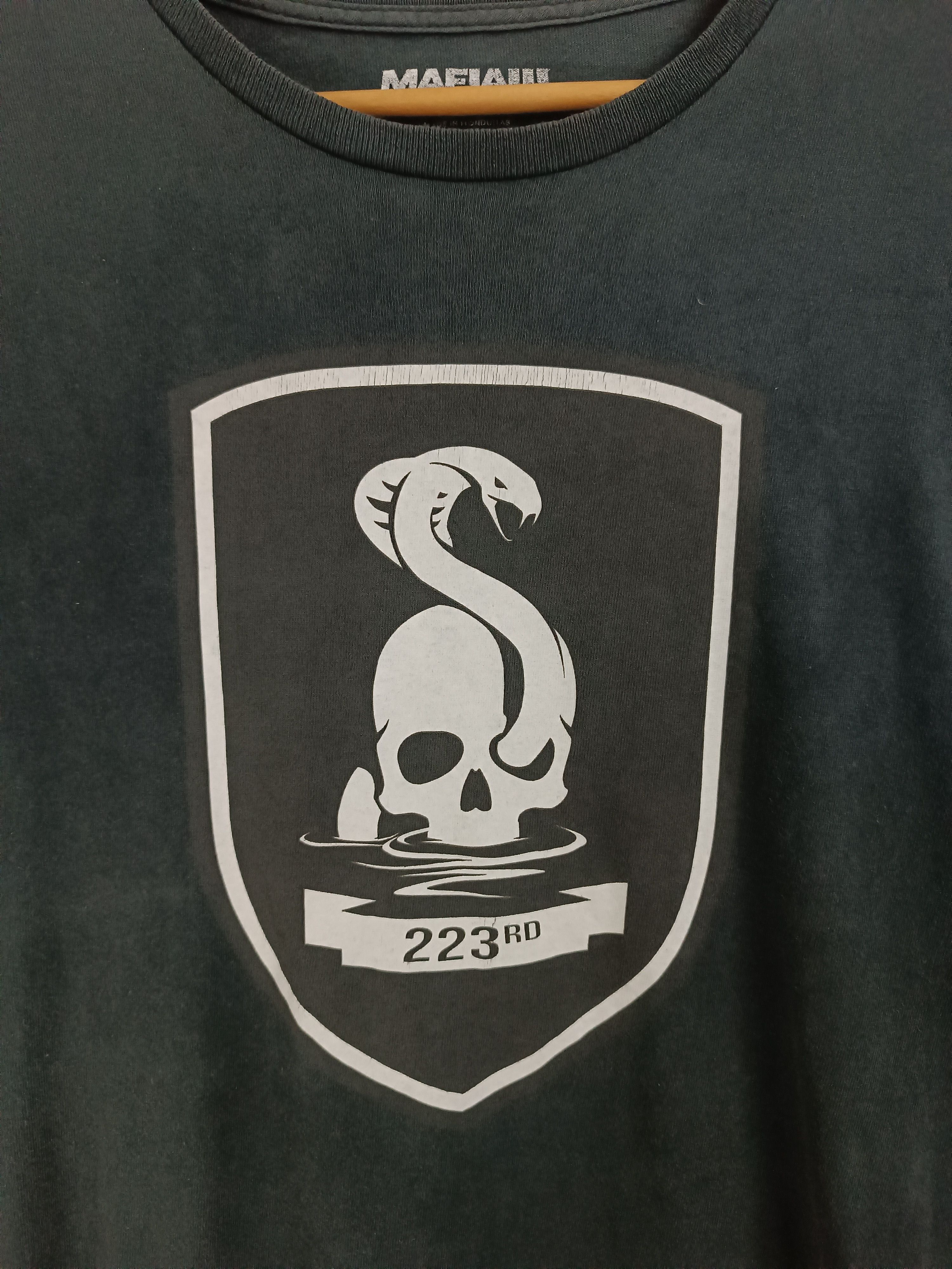 Microsoft VINTAGE 2016 FADED MAFIA III GAME 223 SNAKE LOGO TEE cod gta Size US L / EU 52-54 / 3 - 10 Thumbnail