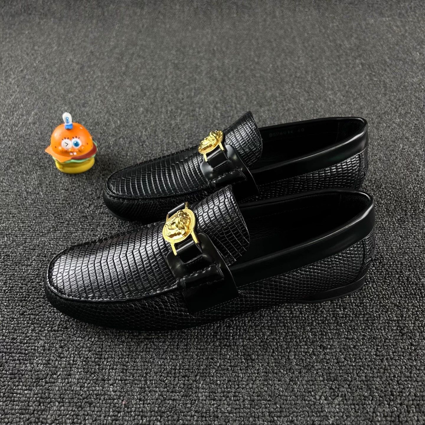 Versace Versace Black Croc-Ostrich Leather 40 EU Size US 7 / EU 40 - 1 Thumbnail