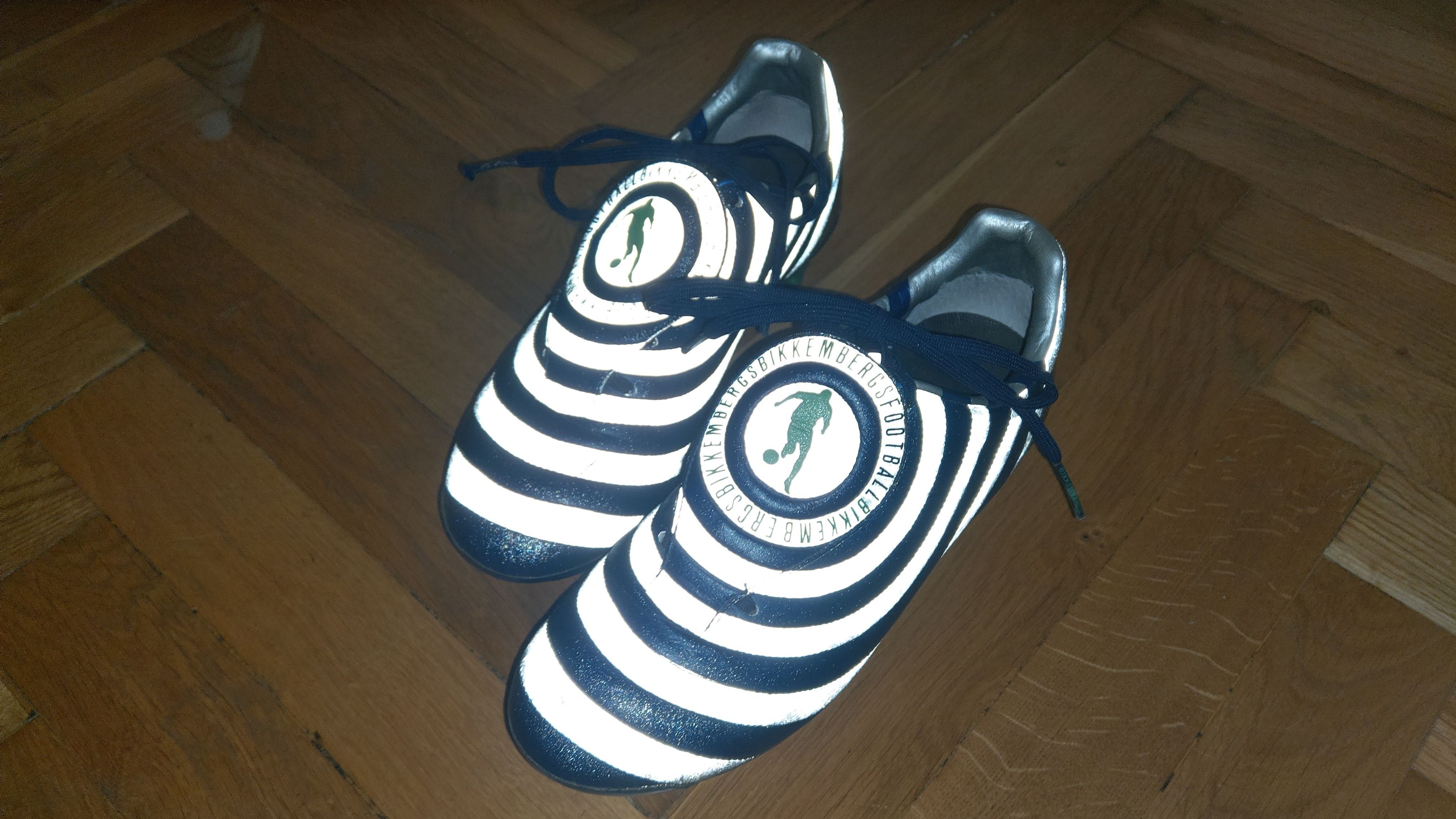 Dirk Bikkembergs 3M Reflective Soccer Leather Trainers Football Sneakers 3M Size US 9.5 / EU 42-43 - 6 Thumbnail