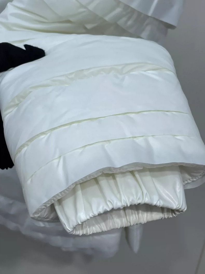 Chanel Chanel Snow Series Snow White Cotton jacket 2504-Nextarrow Size XXS / US 00 / IT 34 - 3 Thumbnail
