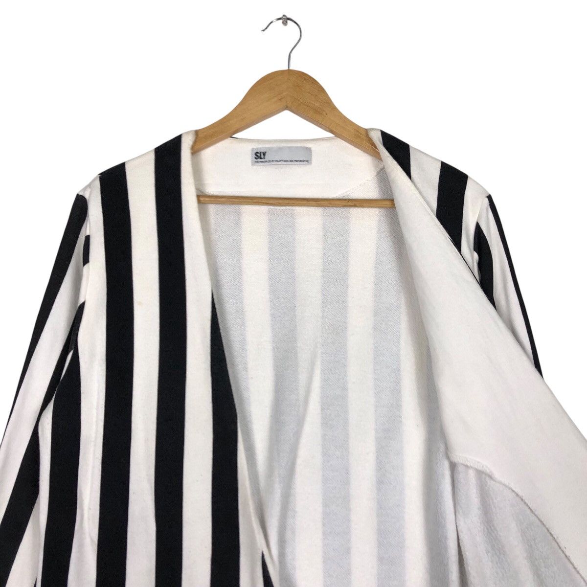 Japanese Brand Vintage Japanese Brand Zebra Blazer Shirt Rare Medium Size US M / EU 48-50 / 2 - 10 Thumbnail