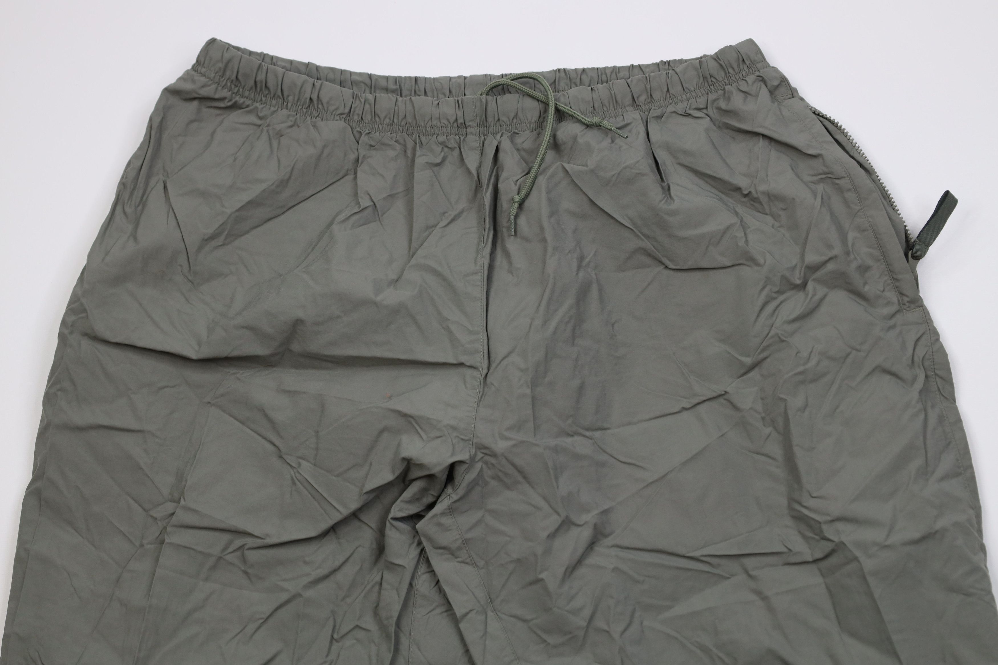 Izod Vintage 90s Y2K Izod Golf Packable Wide Leg Rain Pants Green Size US 40 / EU 56 - 2 Thumbnail