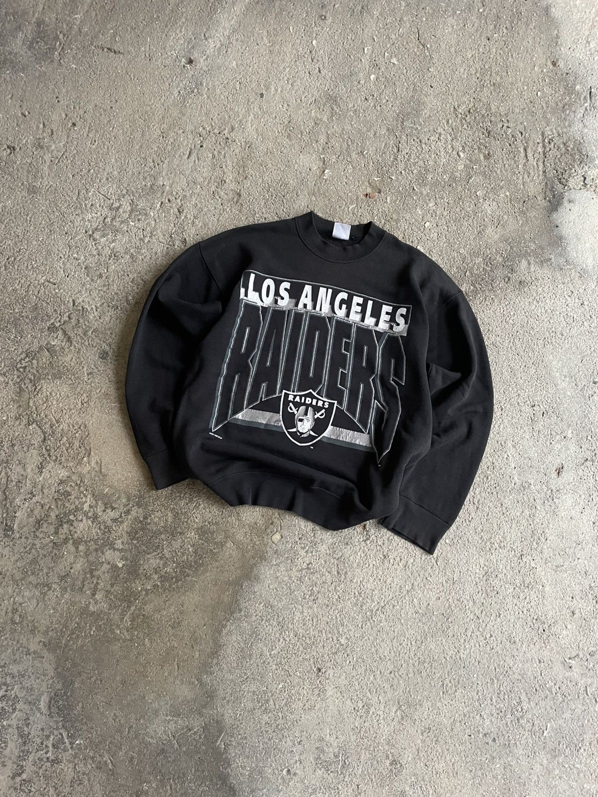 NFL 90s Los Angeles Raiders NFL sweatshirt Size US L / EU 52-54 / 3 - 7 Thumbnail