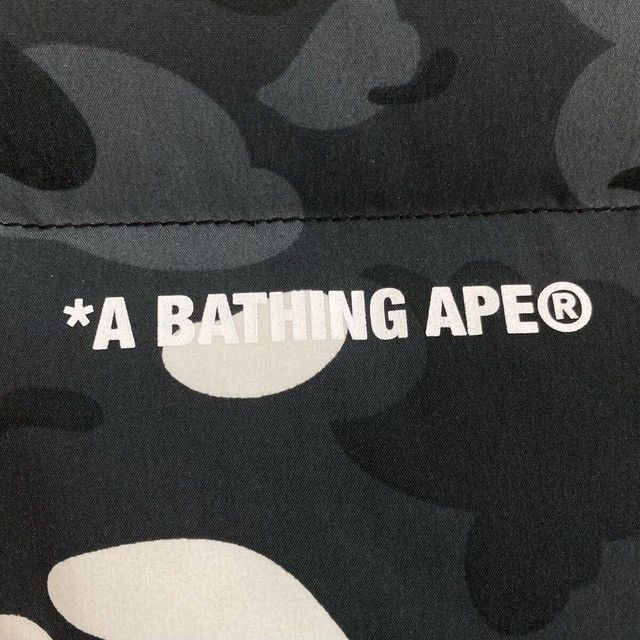 Bape 💫Glow in the dark💫 Reversible Down Vest BAPE City Camo APE Size US L / EU 52-54 / 3 - 7 Thumbnail