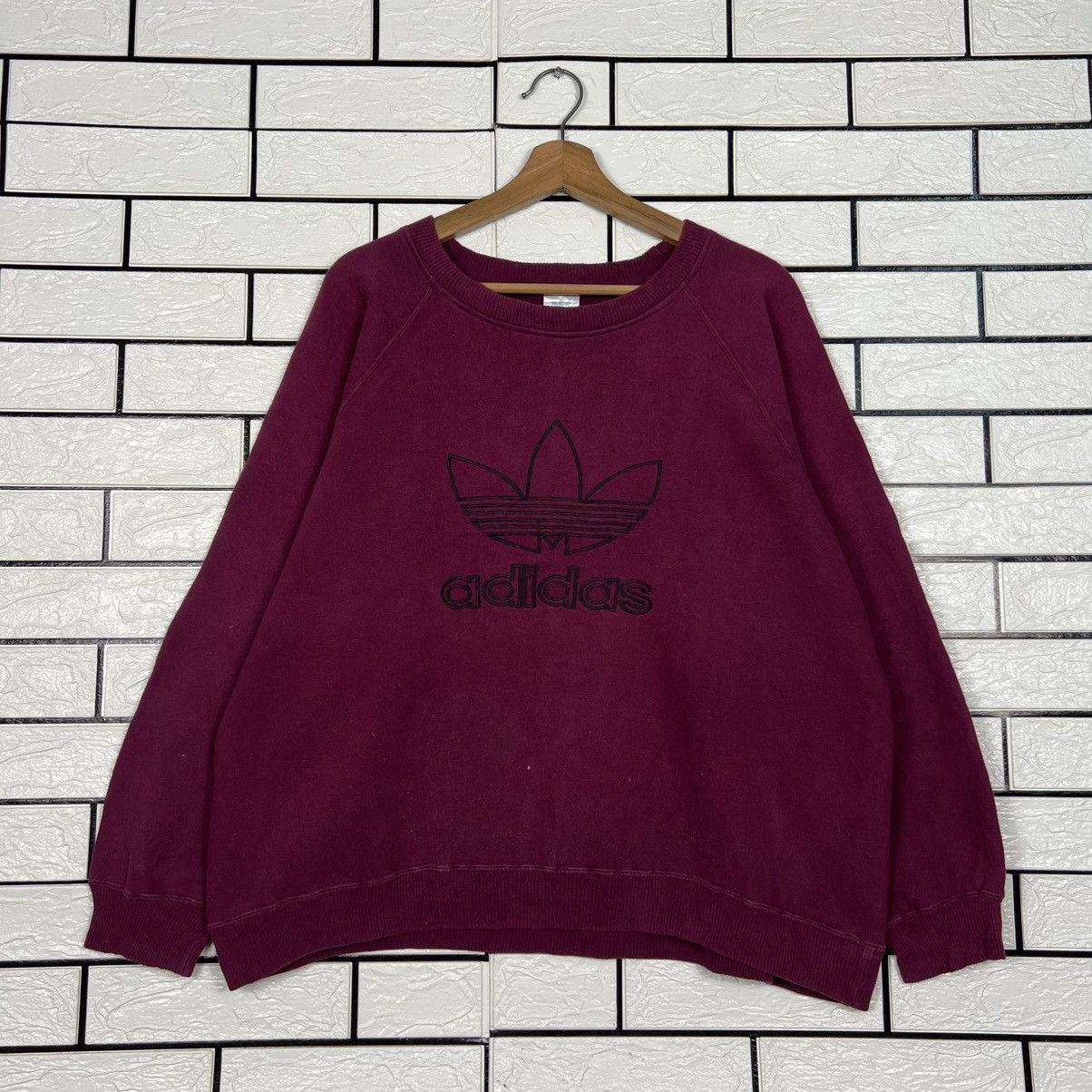 Adidas Vintage 90s ADIDAS Privasport Big Logo Sweatshirt #4026-C183 Size US M / EU 48-50 / 2 - 1 Thumbnail
