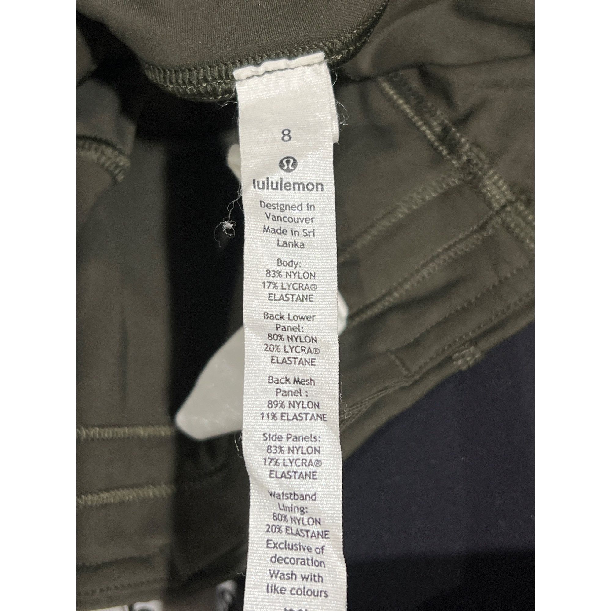 Lululemon 𝓛𝓾𝓵𝓾𝓵𝓮𝓶𝓸𝓷 Zip The Line Crop *23 Size 8 Size 30" / US 8 / IT 44 - 14 Thumbnail
