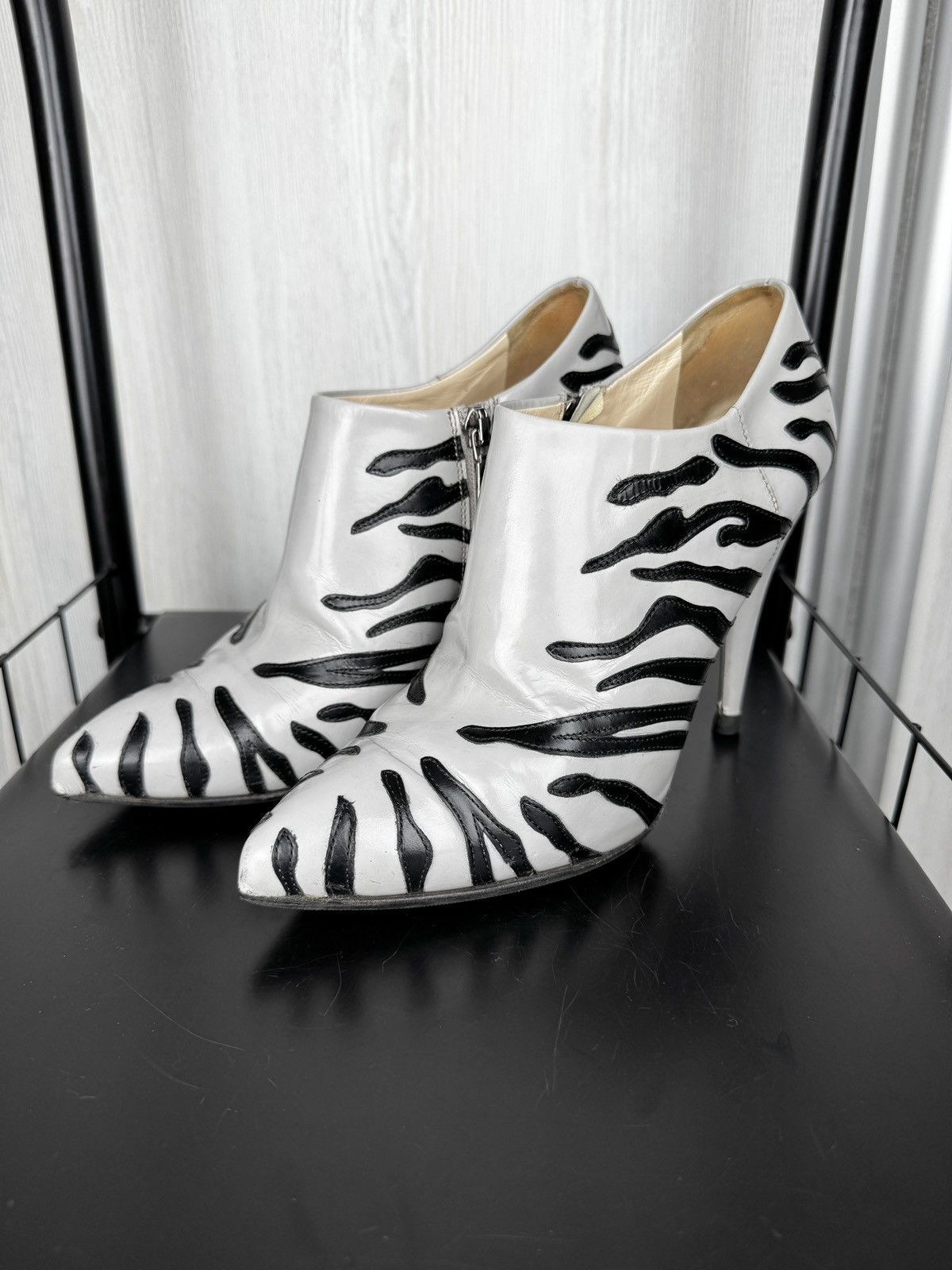 Prada Prada Grey Black Leather Tiger Stripe Ankle Boots size 36.5 Size US 6.5 / IT 36.5 - 8 Thumbnail