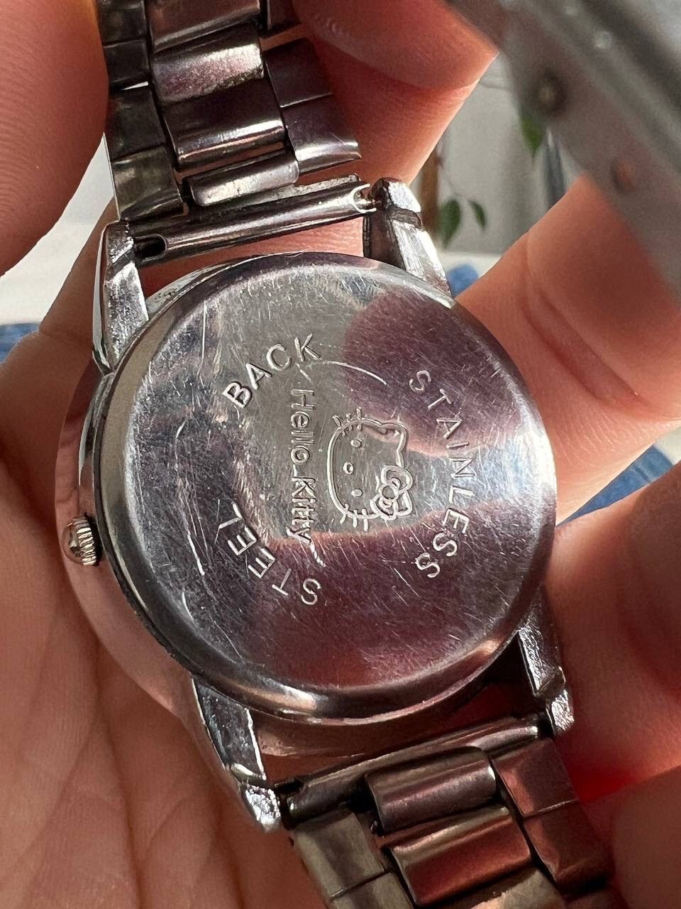 Japanese Brand × Vintage Vintage Japanese style Hello Kitty Watch Futuristic Steel Size ONE SIZE - 9 Thumbnail