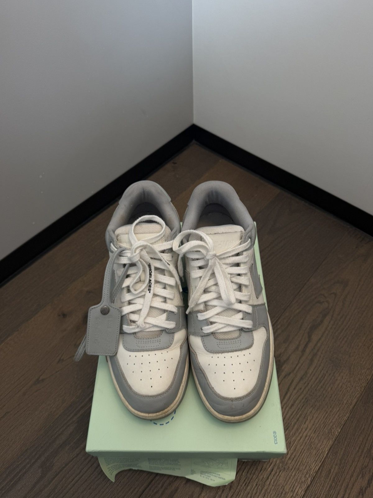 Off-White Off white Out Of Office Gray Size US 11 / EU 44 - 2 Thumbnail
