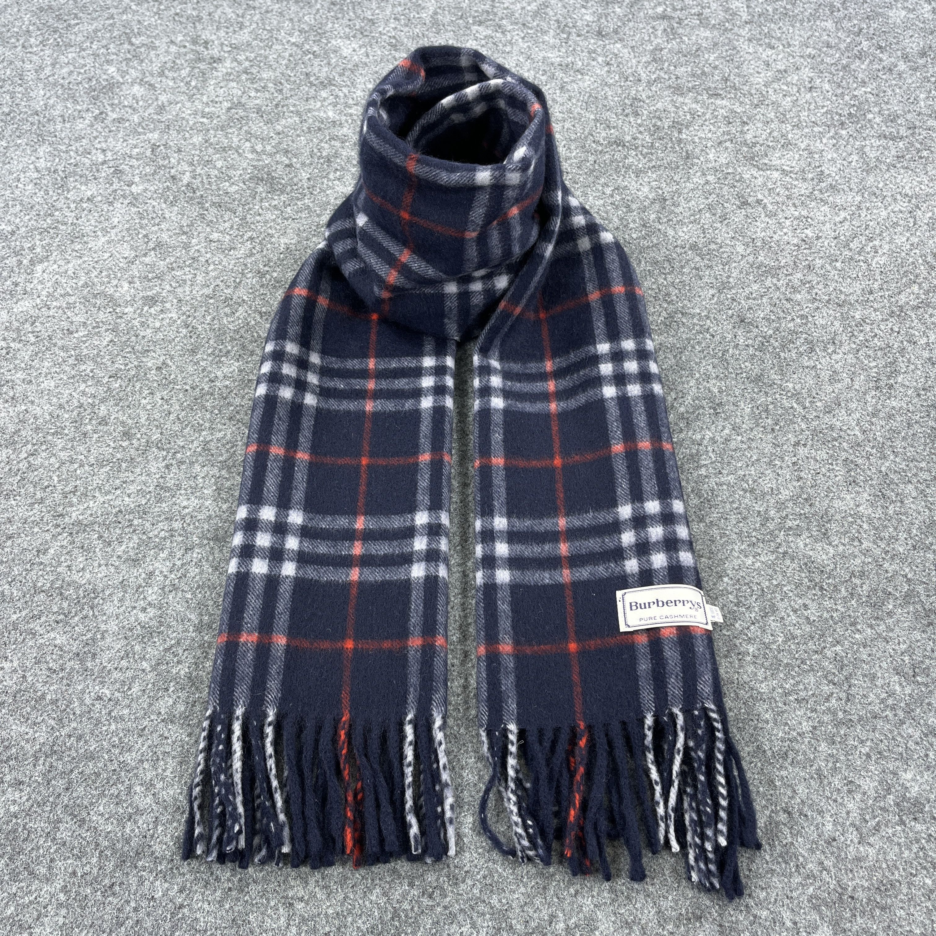 Burberry Burberrys Scarf / Muffler / Neckwear T1525 Size ONE SIZE - 1 Thumbnail