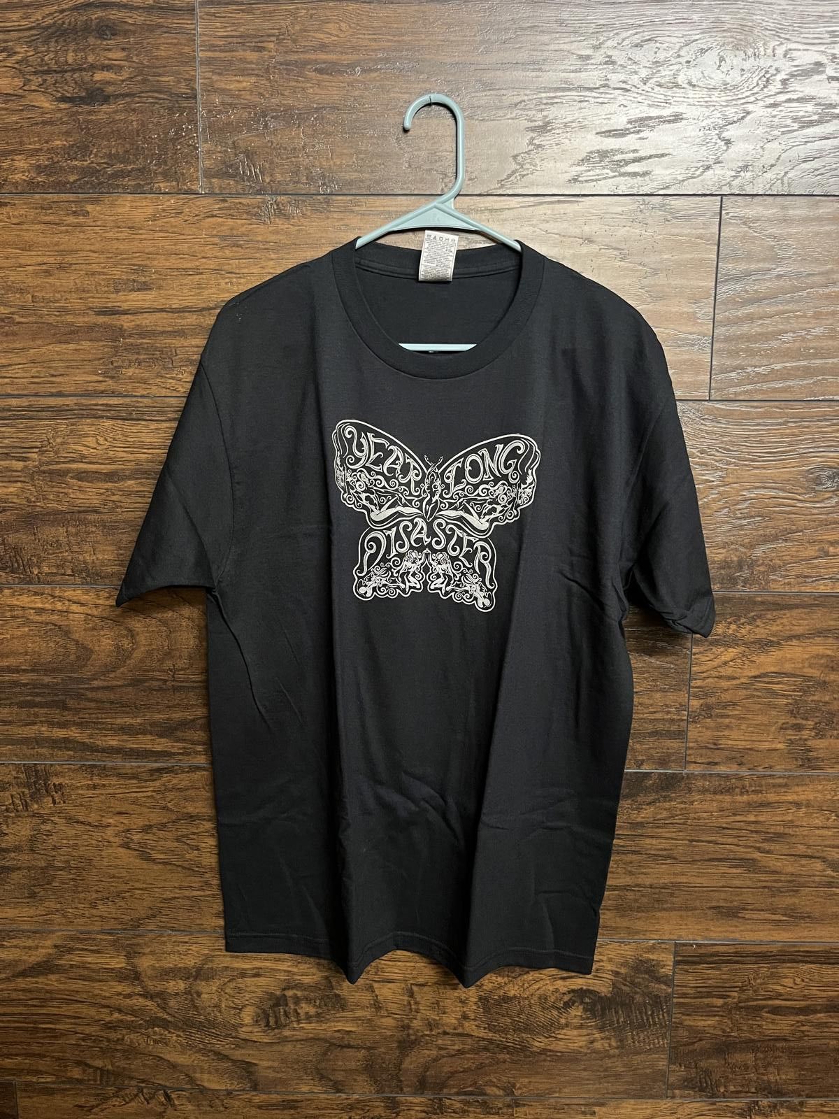 Fruit Of The Loom Year Long Disaster Band T-shirt Butterfly EP Album Cover - L Size US L / EU 52-54 / 3 - 1 Thumbnail