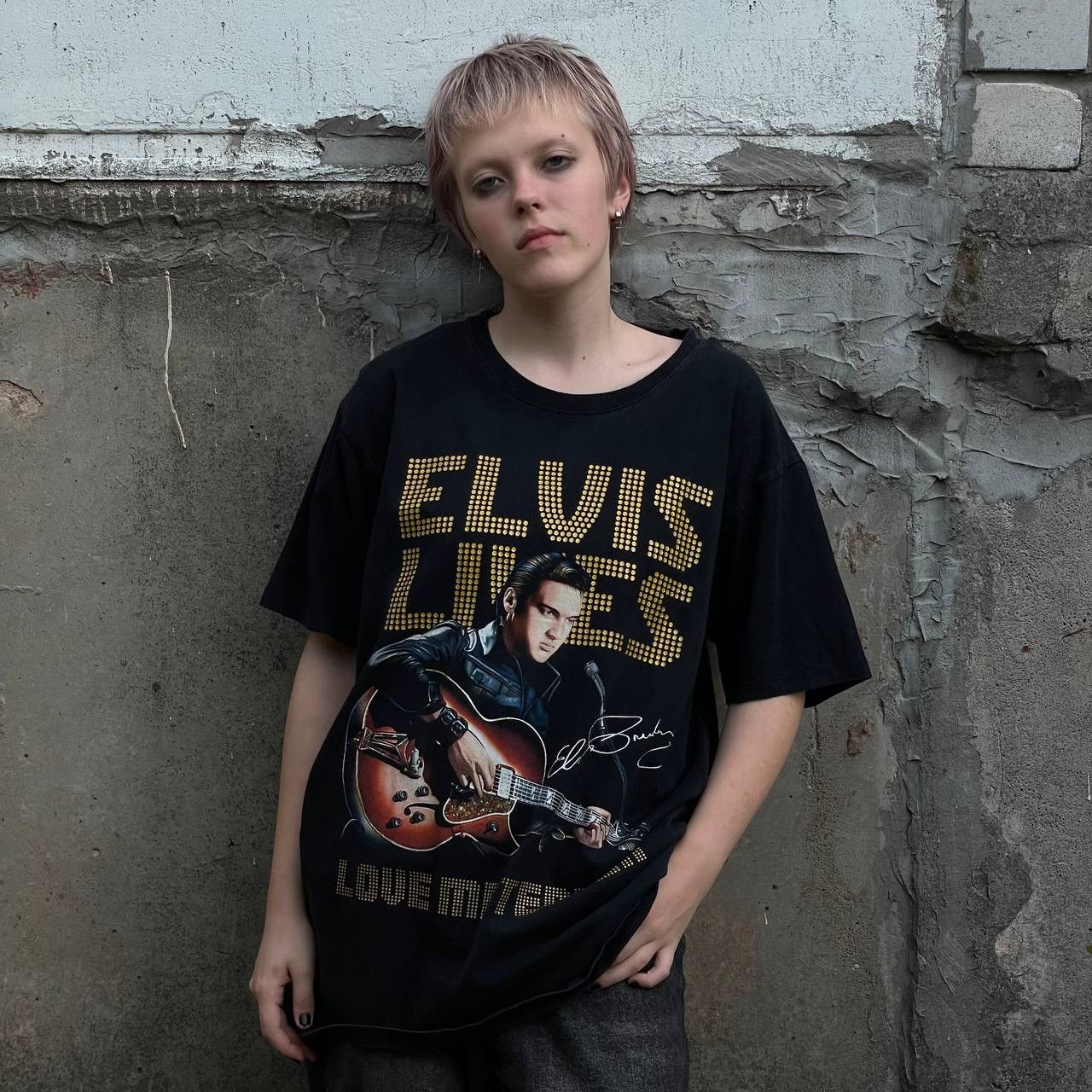 Band Tees Vintage Elvis Presley T-shirts Big Logo 90s Streetwear Rock Size US XL / EU 56 / 4 - 1 Thumbnail