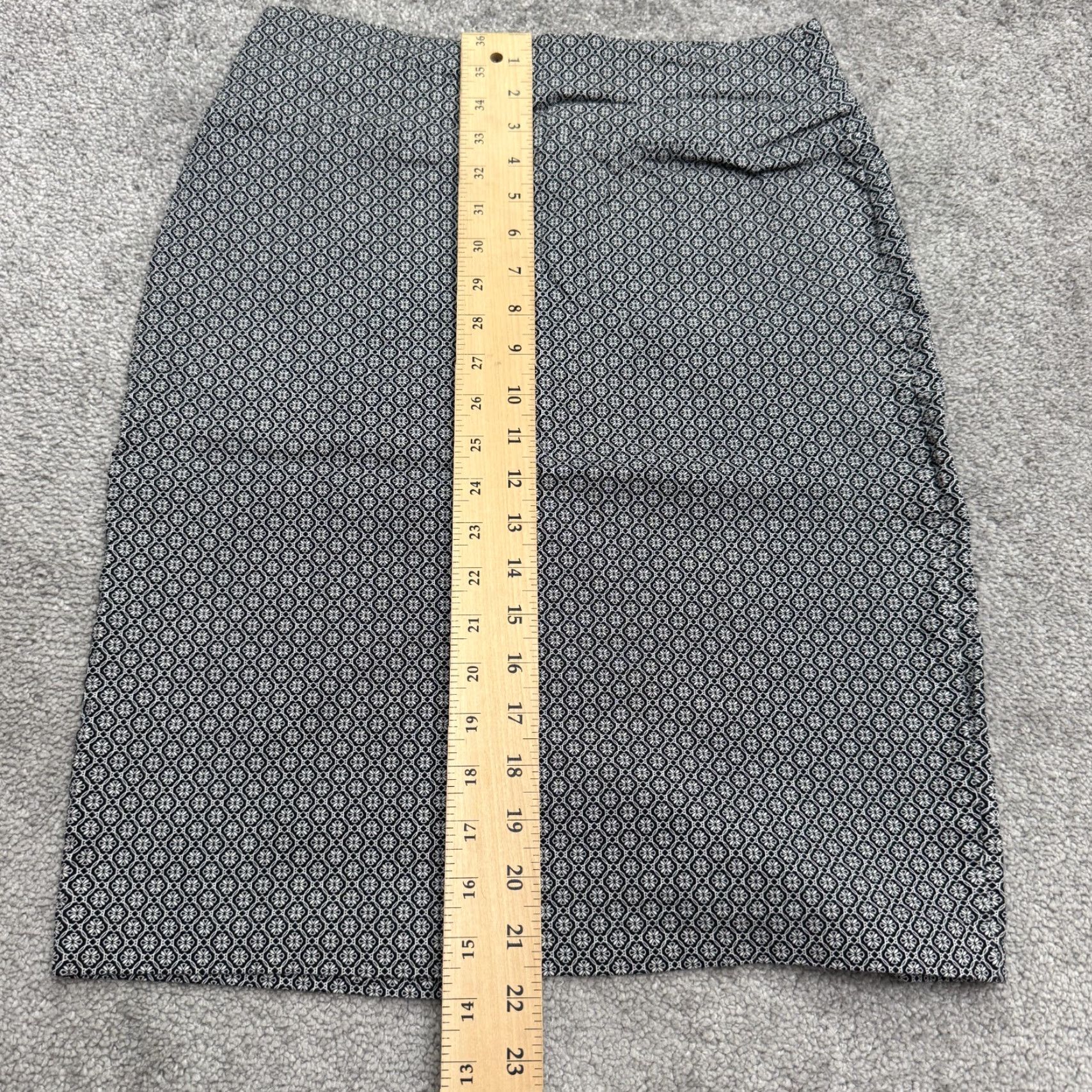 Vintage VINTAGE True Envy Geometric Medallion Pencil Skirt Womens Large Knee Length Stretch Office Wear Business Casual Travel Mode Women's Size 36" / US 14 / IT 50 - 7 Thumbnail