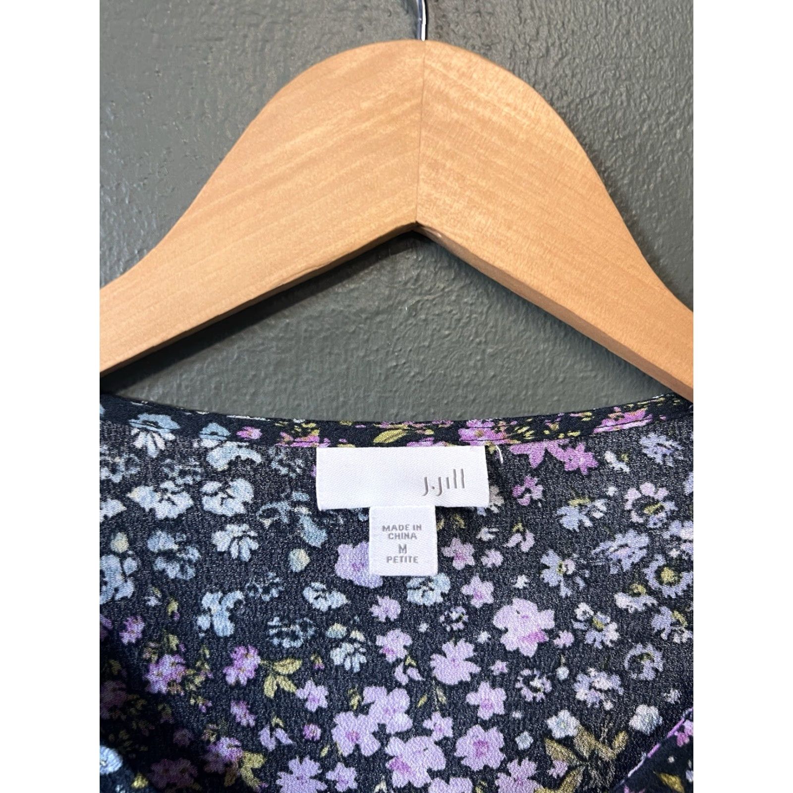 J. Jill J. Jill Womens Black Floral Pattern Long Sleeve Button-Up Blouse Size M Size M / US 6-8 / IT 42-44 - 3 Thumbnail