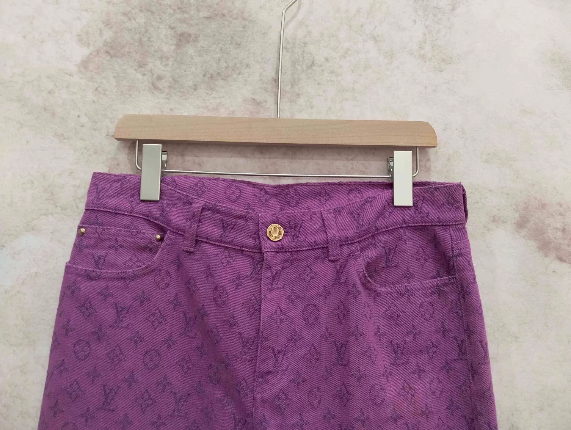 Louis Vuitton LV Logo All-Over Print Jeans 30 Size 30" / US 8 / IT 44 - 6 Thumbnail