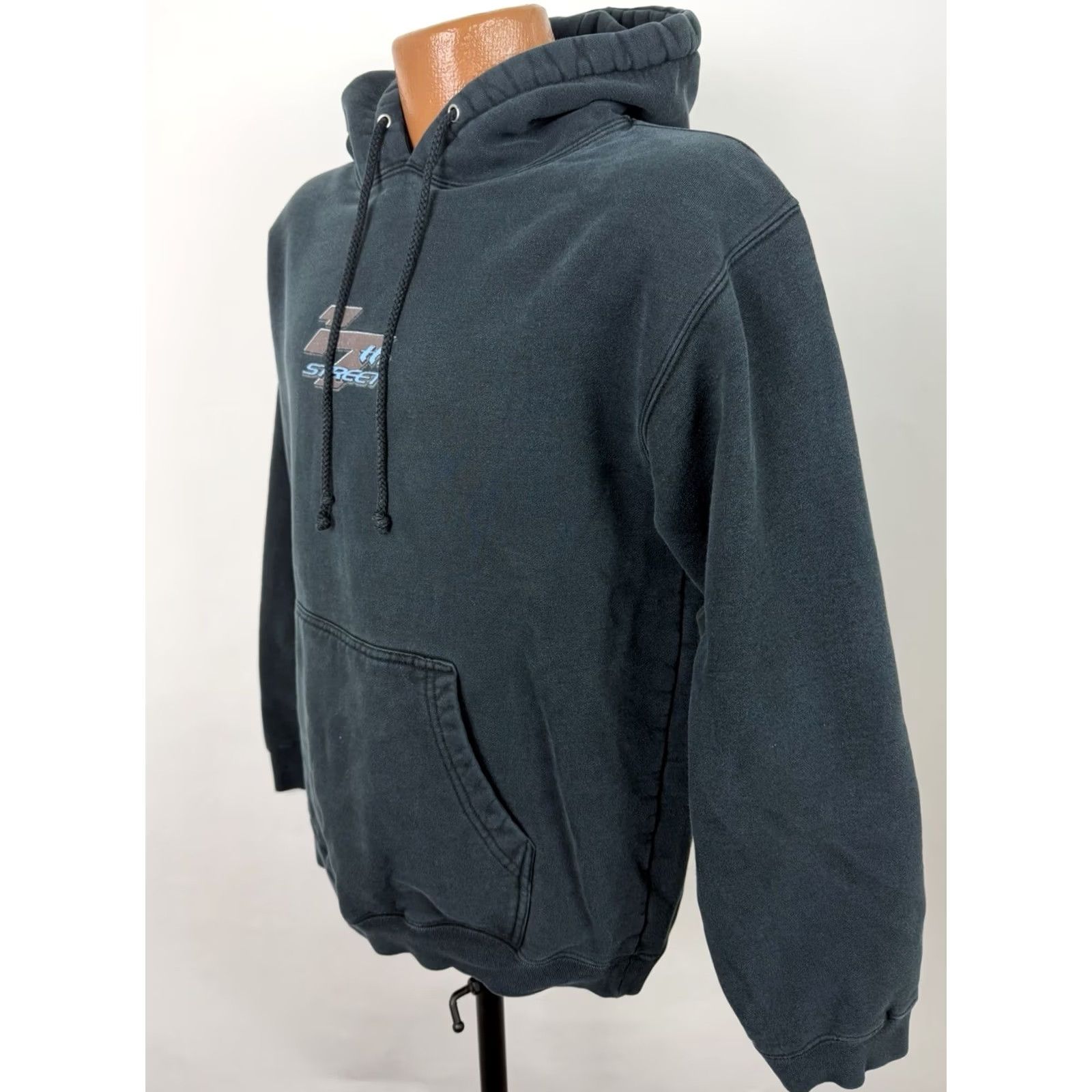 Vintage VINTAGE 17th Street Surf Shop Hoodie Mens Small Black 90s Beach Grunge Retro Skater Pullover Hoodie Mens Small Black 90s Beach Grunge Retro Skater Size US S / EU 44-46 / 1 - 6 Thumbnail