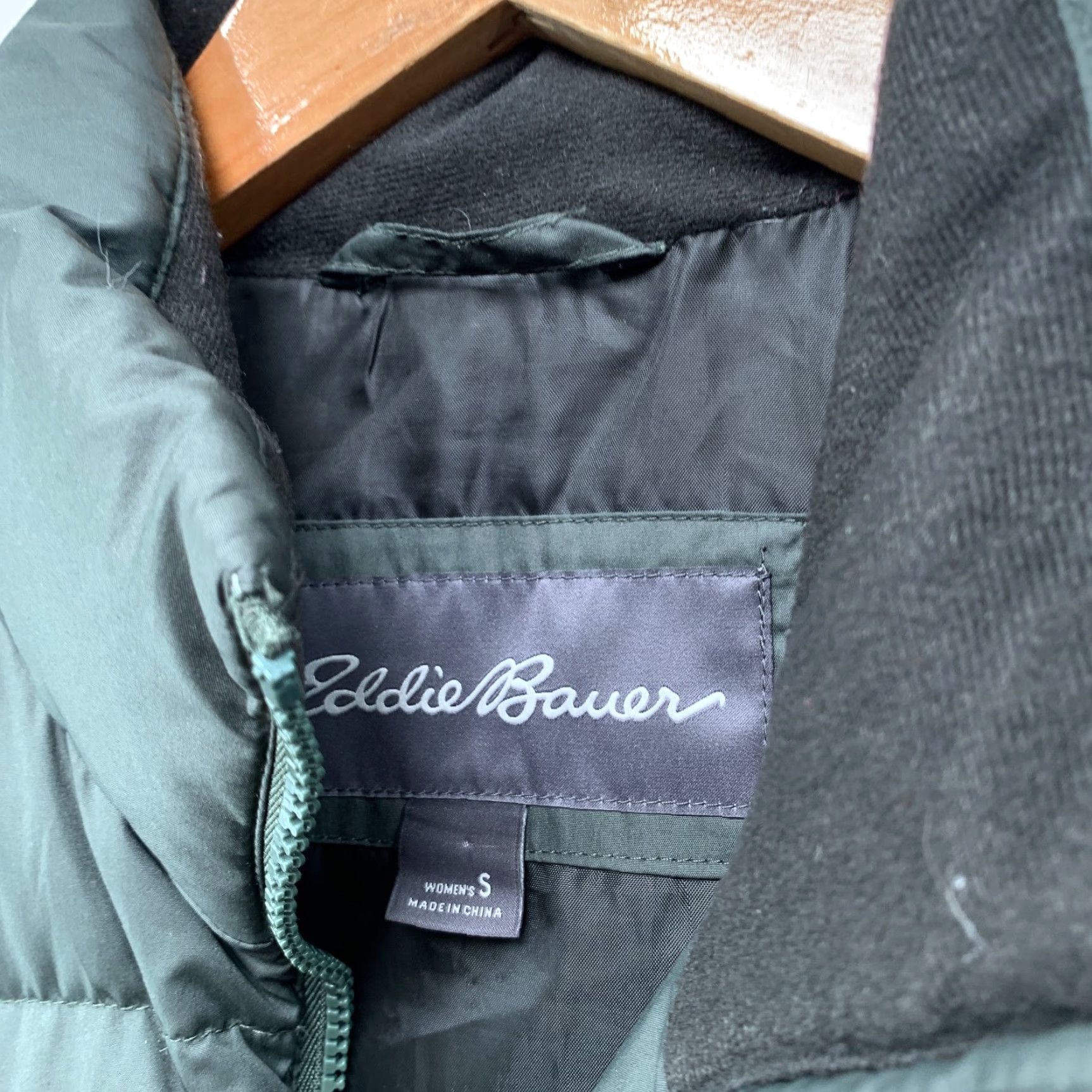 Eddie Bauer Eddie Bauer Down Puffer Vest Jacket Womens Small Gray Quilted 18x25.5 Size S / US 4 / IT 40 - 3 Thumbnail