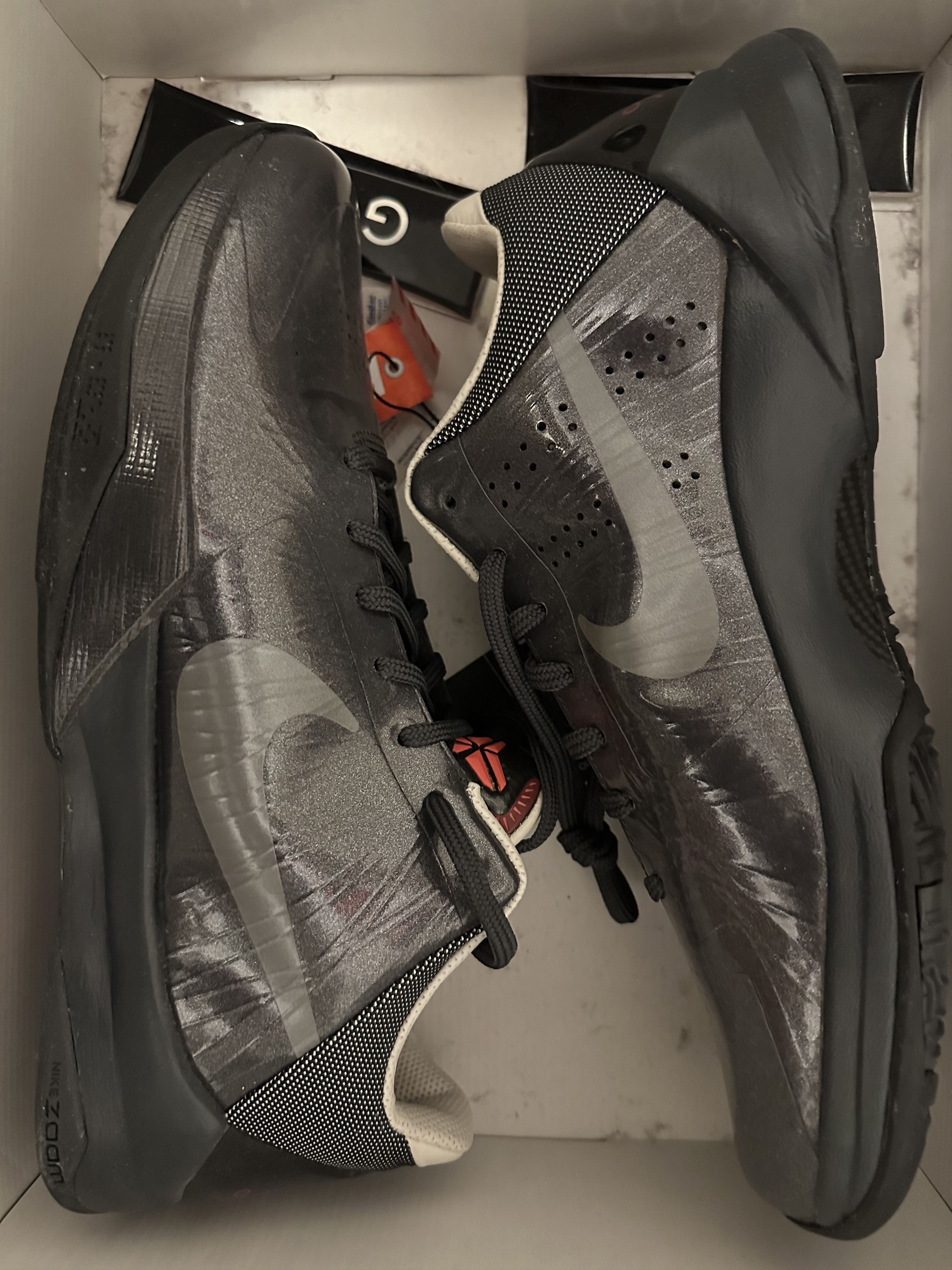 Nike BOGO Kobe 5 Aston Martin Size US 12 / EU 45 - 1 Thumbnail
