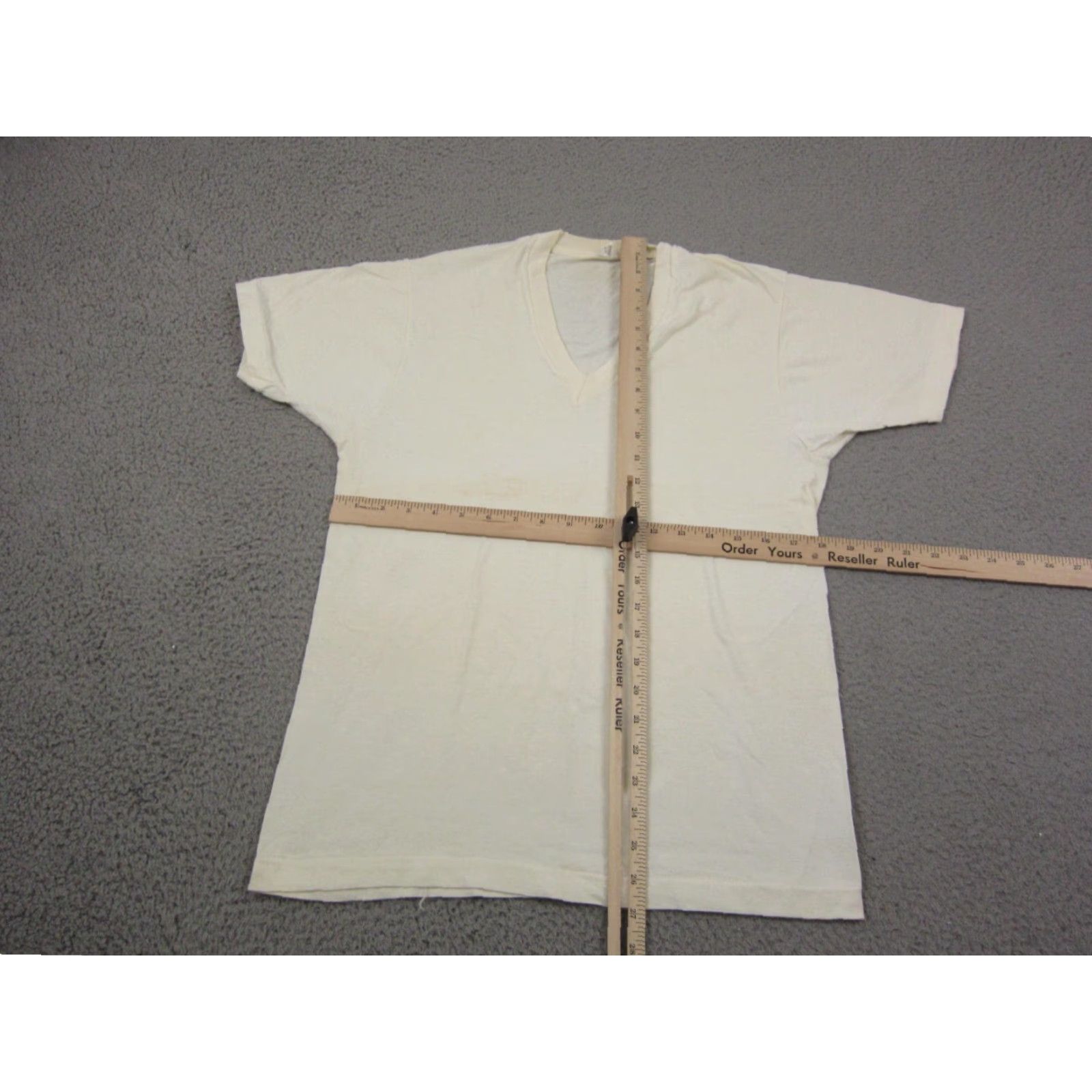 Fruit Of The Loom VINTAGE Fruit of the Loom Shirt Mens L White 1980s Jersey Cotton T-Shirt Short Sleeve V-Neck 70s Made in USA Mens Size US L / EU 52-54 / 3 - 5 Thumbnail