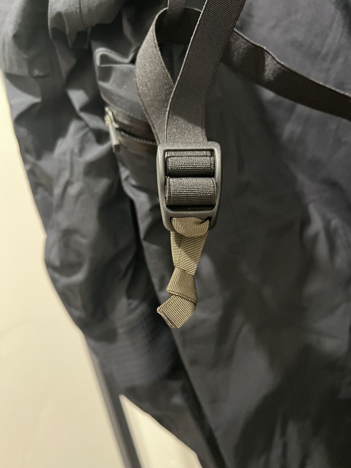 Acronym Acronym J1A-GTPL Size US L / EU 52-54 / 3 - 11 Thumbnail