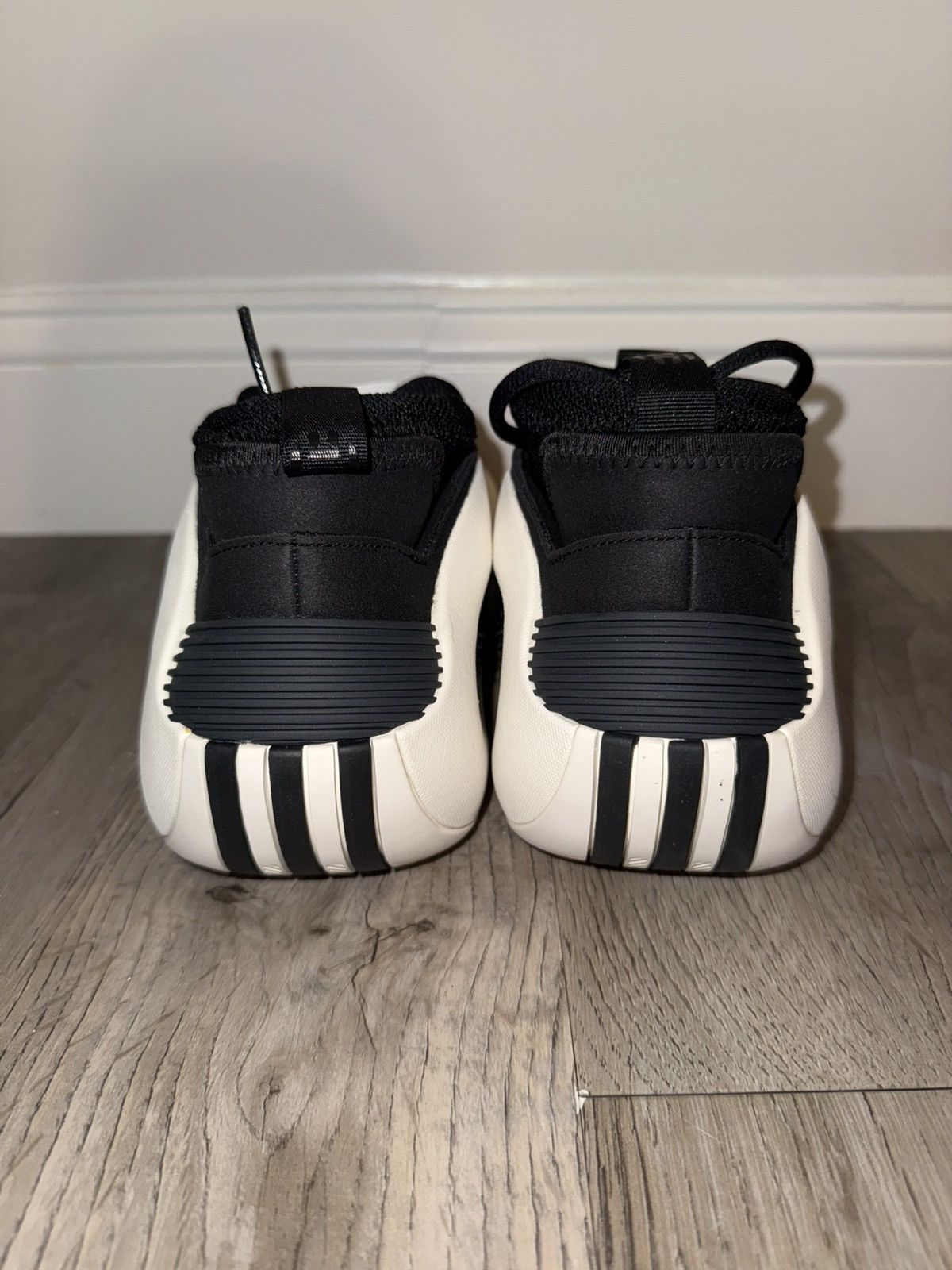 Adidas Harden Volume 8 Size US 11.5 / EU 44-45 - 5 Thumbnail