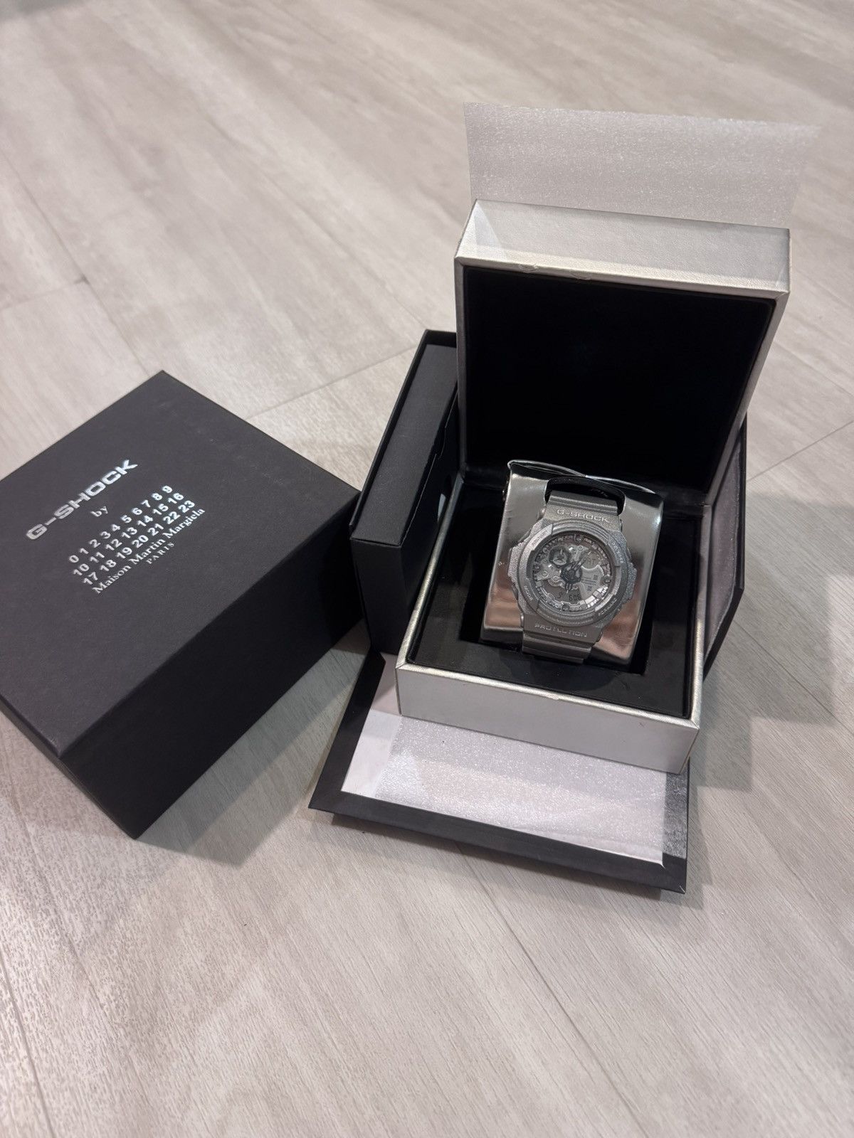 【りっこ28】G-SHOCK by Maison Margiela RARE G-Shock Maison Martin Margiela LOVE Limited Edition GA-300MMM