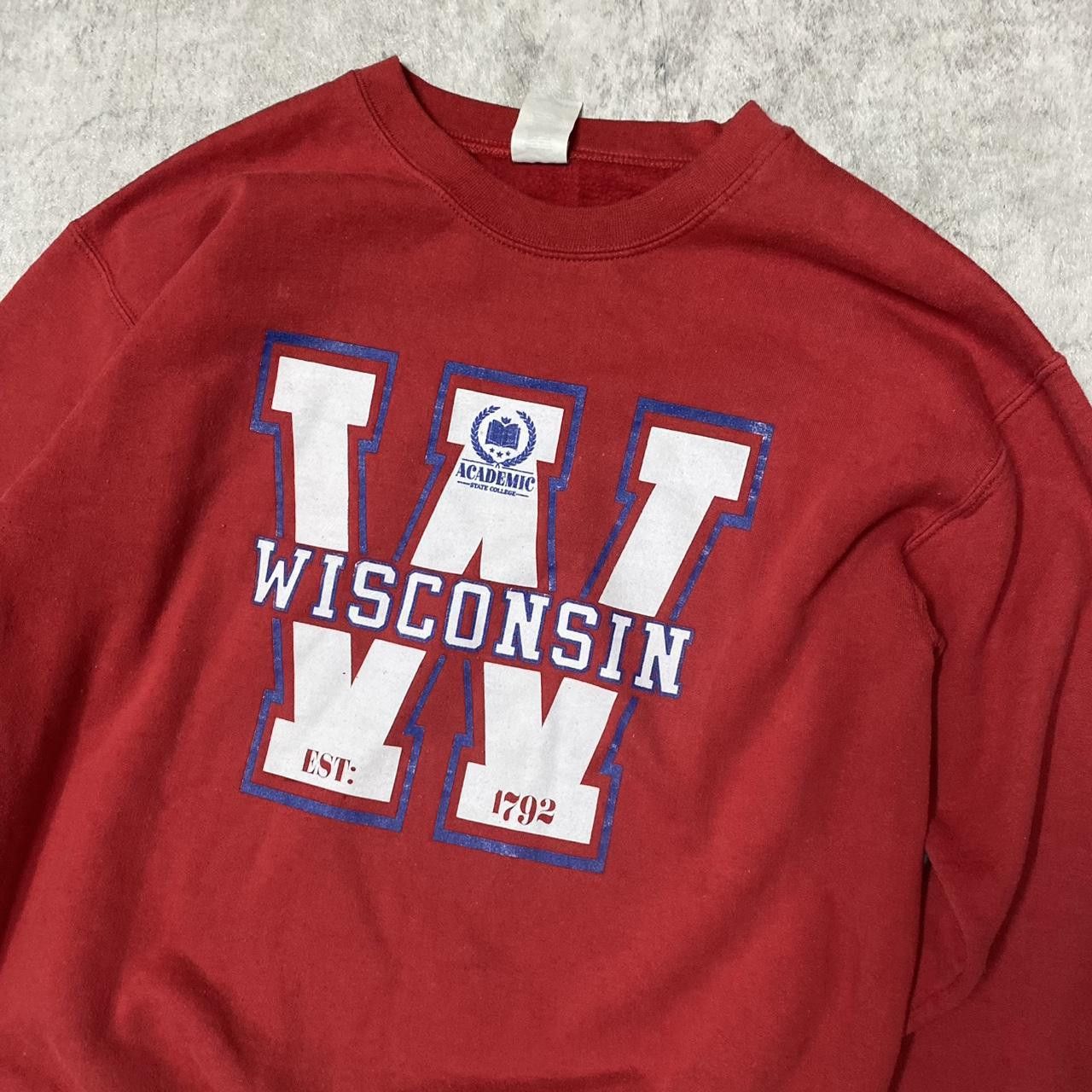 Other Red Gildan crewneck sweatshirt with Wisconsin logo Size US M / EU 48-50 / 2 - 2 Thumbnail