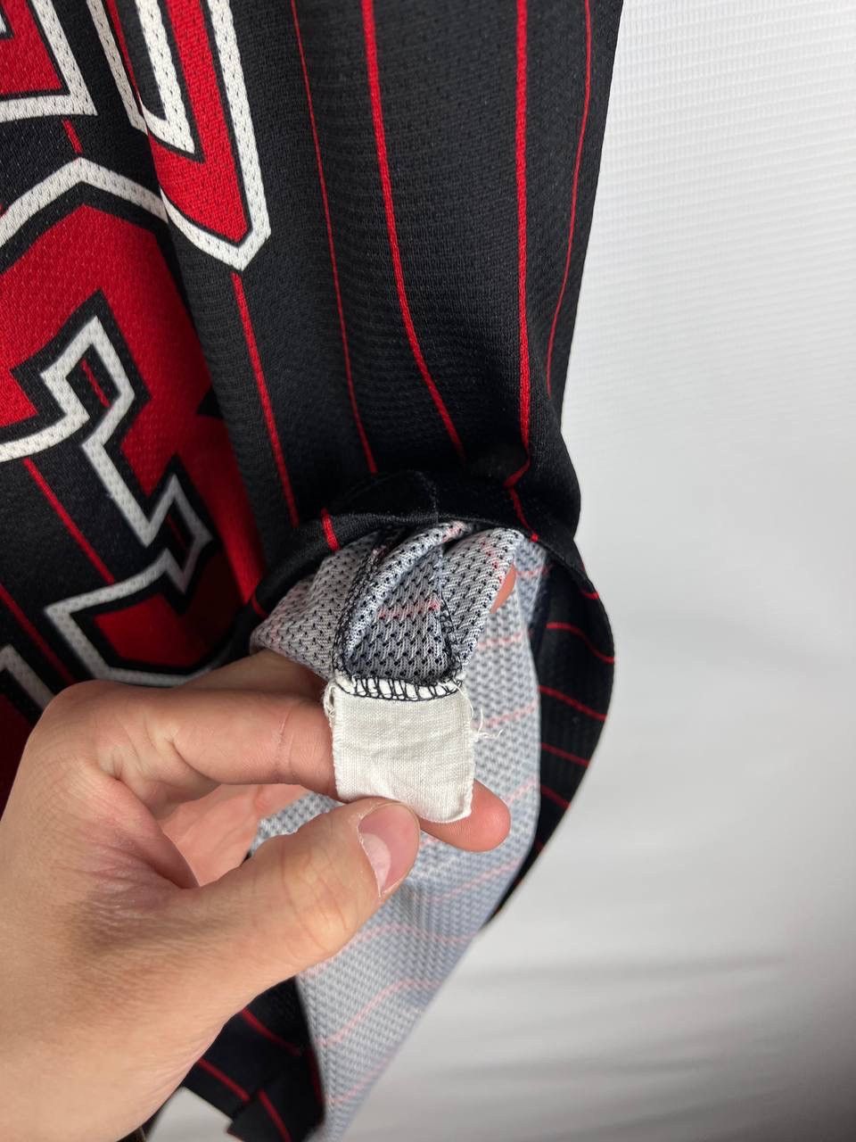 Champion Jordan Chicago Bulls Champion vintage jersey size M Size US M / EU 48-50 / 2 - 4 Thumbnail