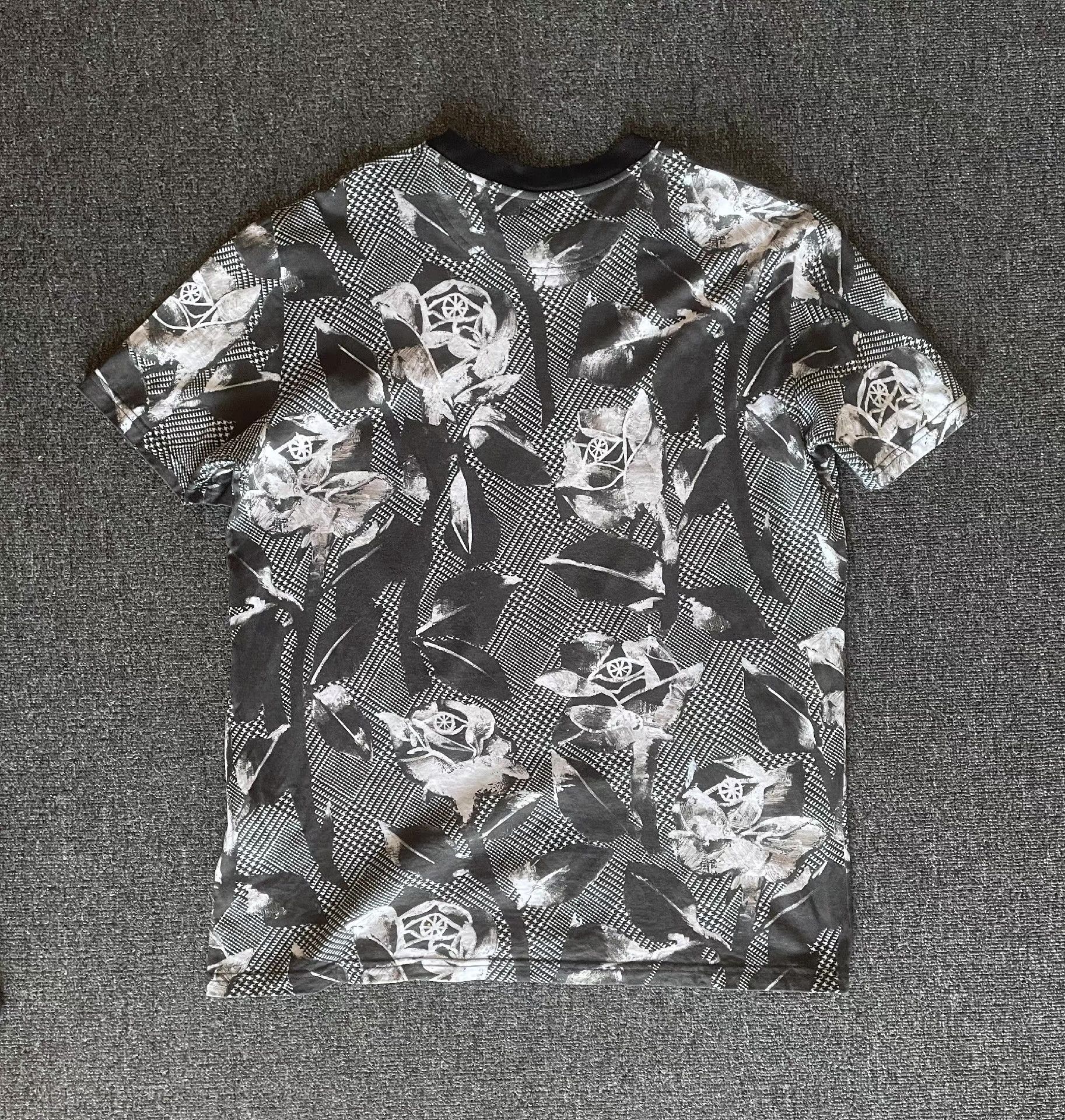 Dior Dior short-sleeve T-shirt Q4 Size US L / EU 52-54 / 3 - 4 Thumbnail