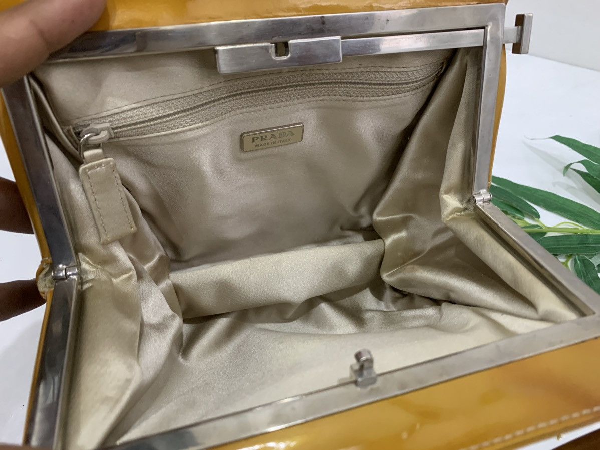 Prada Authentic Prada handbag yellow pattern leather Size ONE SIZE - 13 Thumbnail