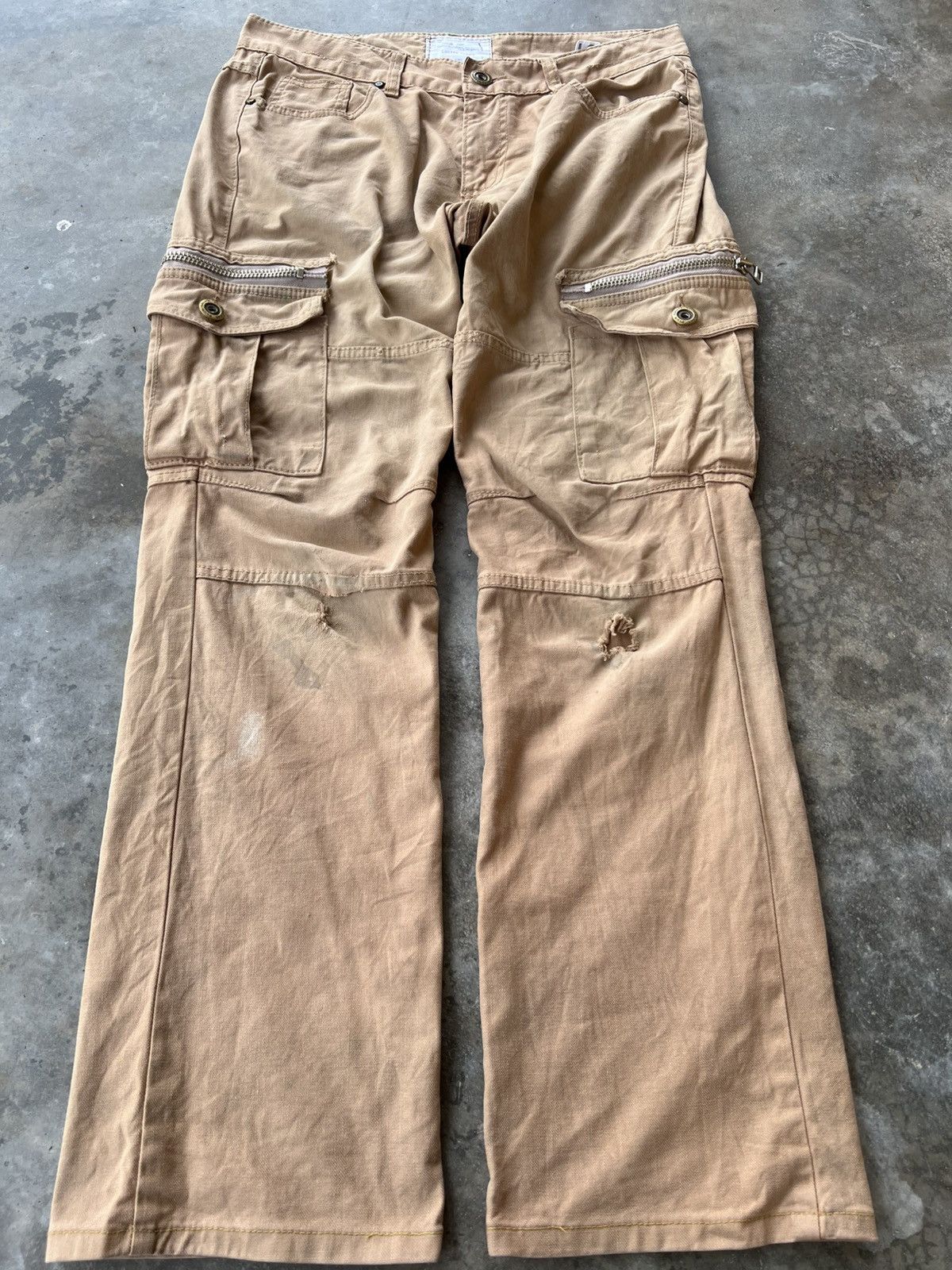 Beauty Beast × Japanese Brand × Jean Shop 💥Cargo💥Lolita Club Concert Cargo Distress Pants Size US 33 - 1 Thumbnail