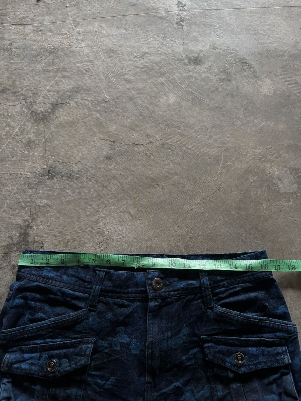 In The Attic IN THE ATTIC CAMO CARGO PANT FADE WASHED MULTIPCOKET Size US 32 / EU 48 - 20 Thumbnail