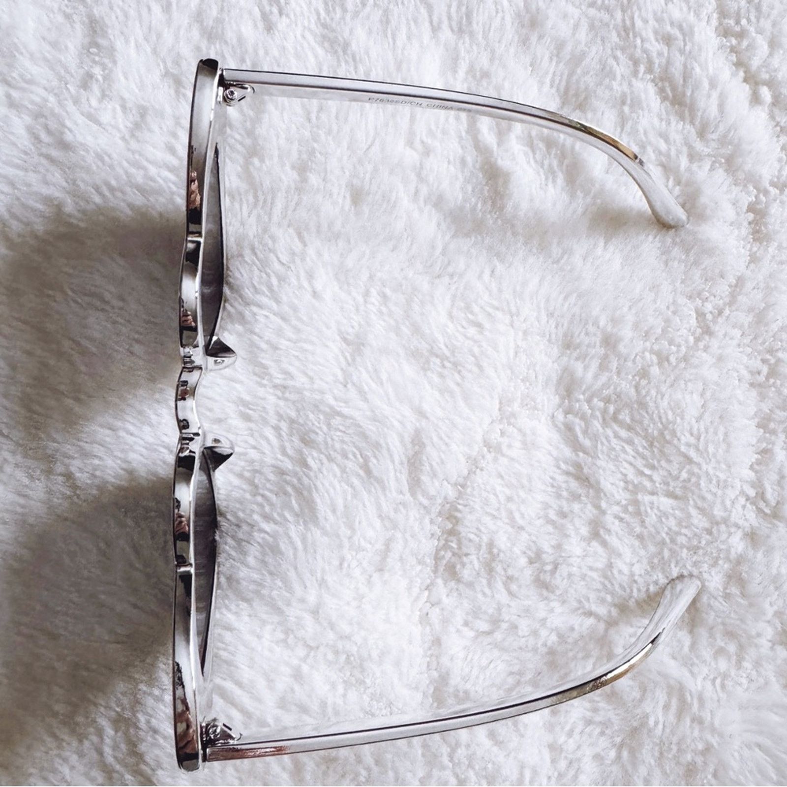Other Addison Silver Heart-Shaped Sunglasses Size ONE SIZE - 6 Thumbnail