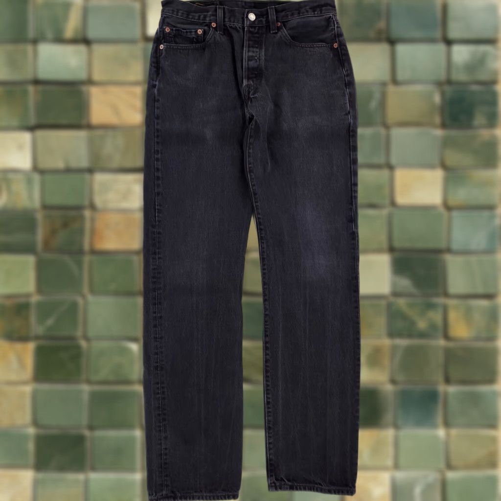 Levi's VINTAGE Levi's 501 VTG 90s Jeans Black Button Fly Mens 32 x 36 32 x 35 Actual Straight Jeans Mens Black 90s Vintage Levi's 501 VTG Jeans Size US 32 / EU 48 - 1 Thumbnail