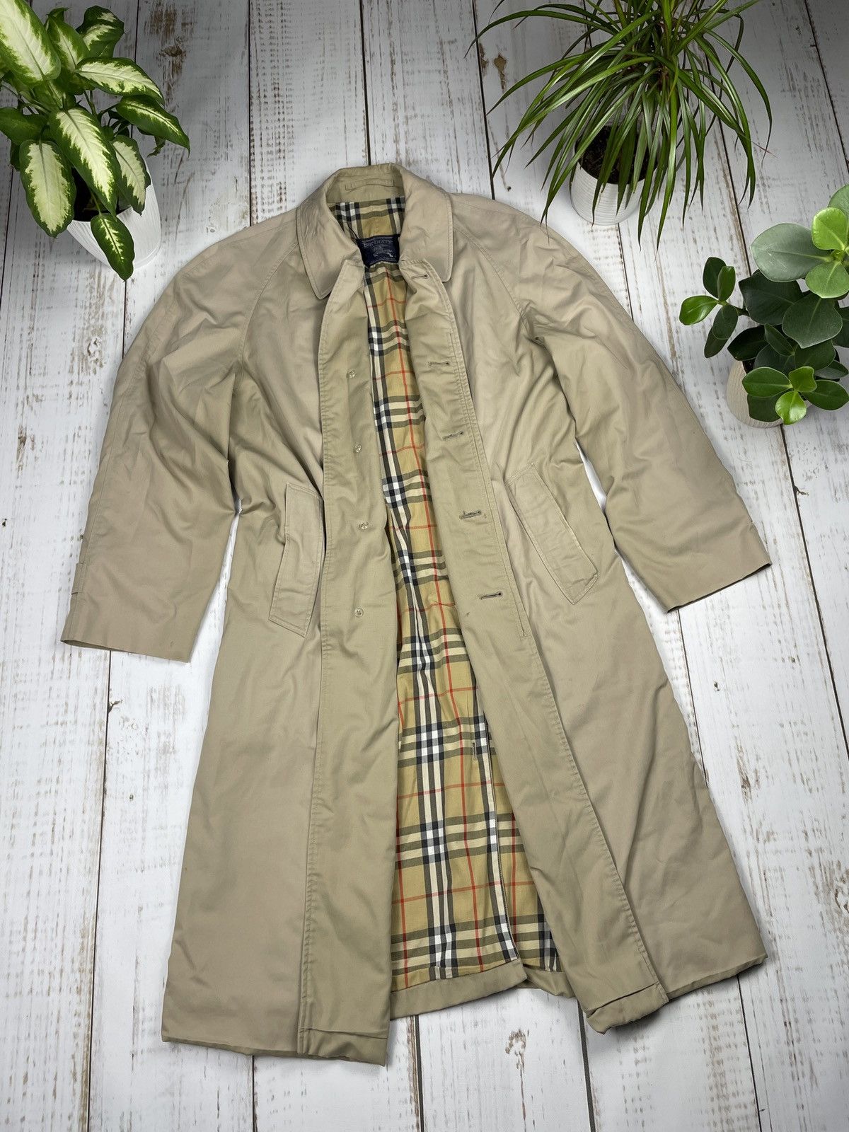 image of Burberrys Vintage Trench Coat Nova Check in Beige, Men's (Size XL)