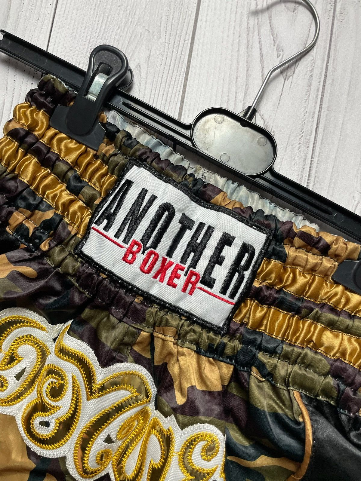 Vintage Vintage Muai Thai boxing shorts rare camo gold size S Size US 30 / EU 46 - 3 Thumbnail