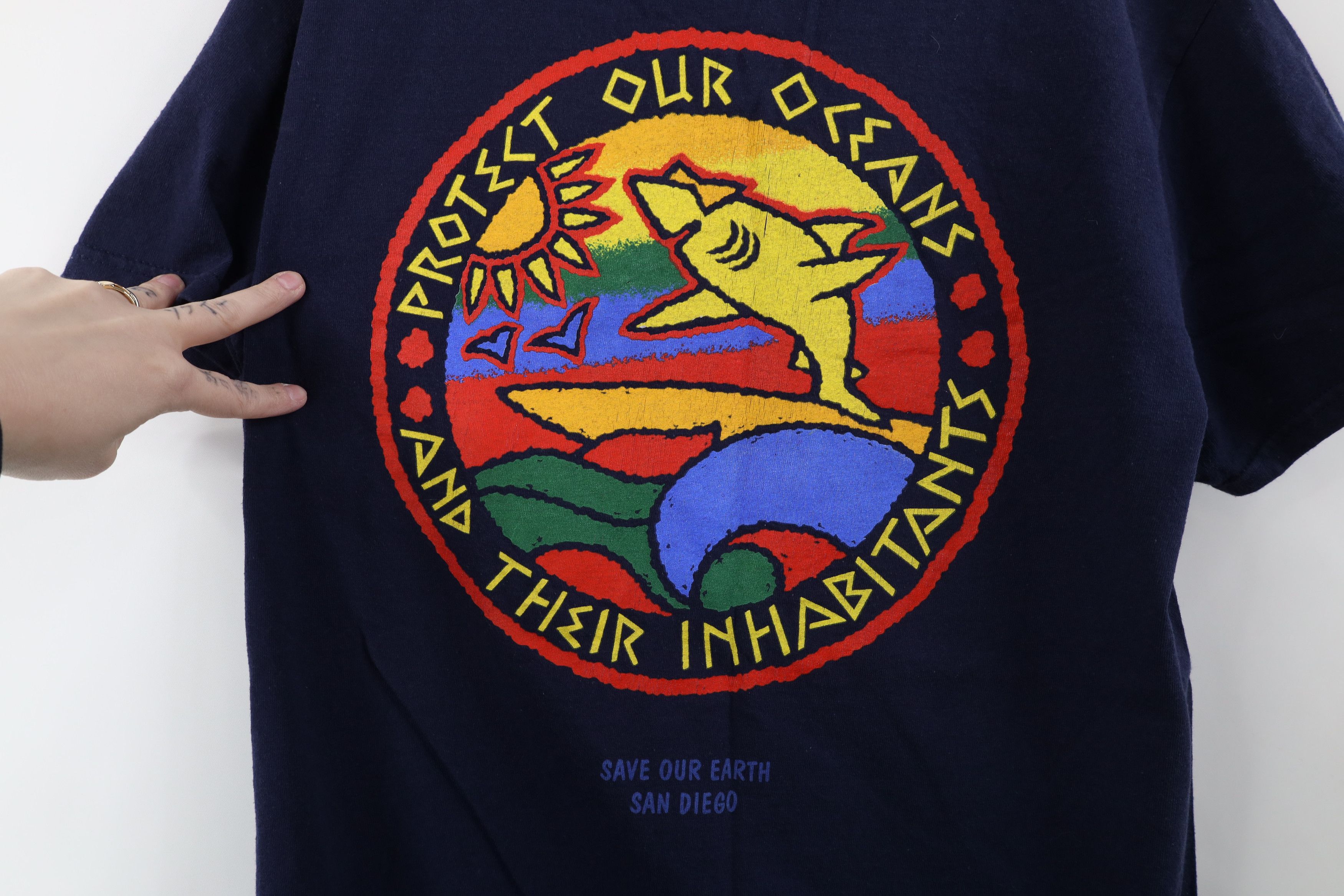 Vintage Vintage 90s Streetwear Our Oceans Shark Earth Day T-Shirt Size US M / EU 48-50 / 2 - 11 Thumbnail