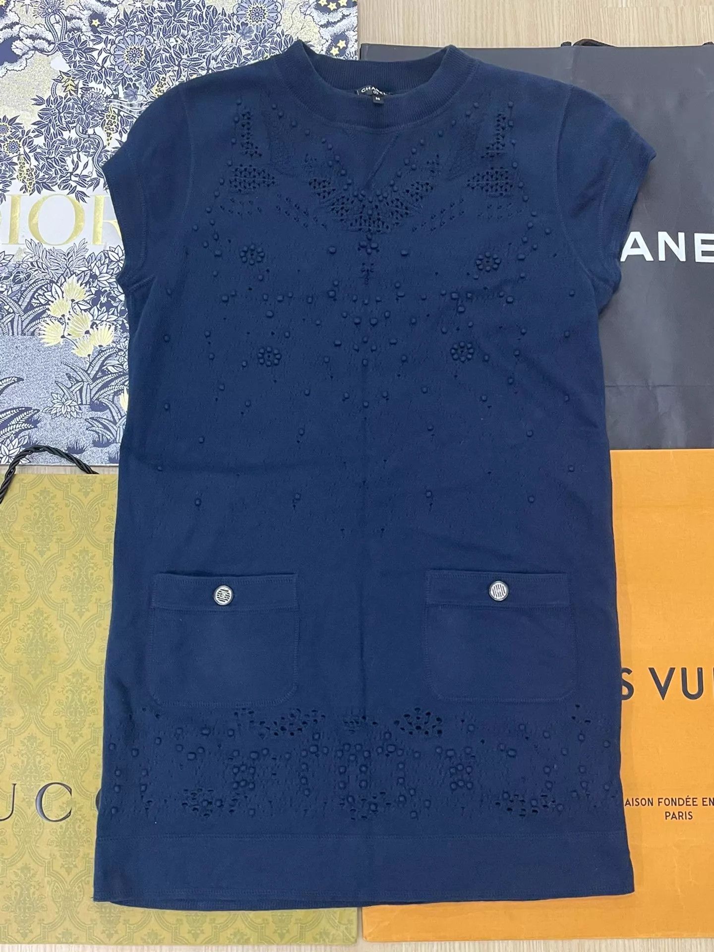 Chanel Chanel New Elegant Navy Blue Knit Dress 36 Size XS / US 0-2 / IT 36-38 - 1 Thumbnail