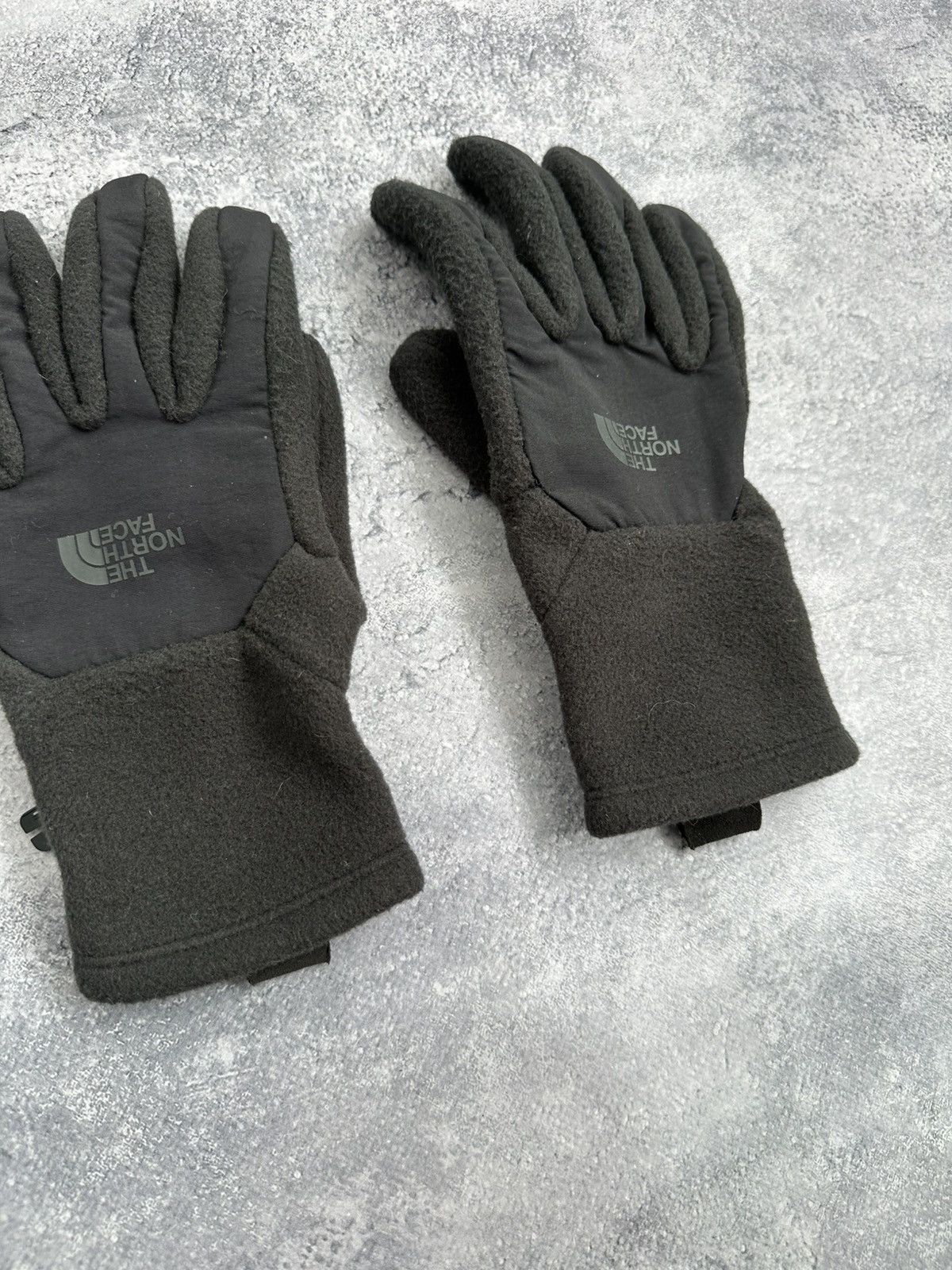 The North Face The North Face Fleece Winter Black Gloves Outdoor Gorpcore Size ONE SIZE - 5 Thumbnail