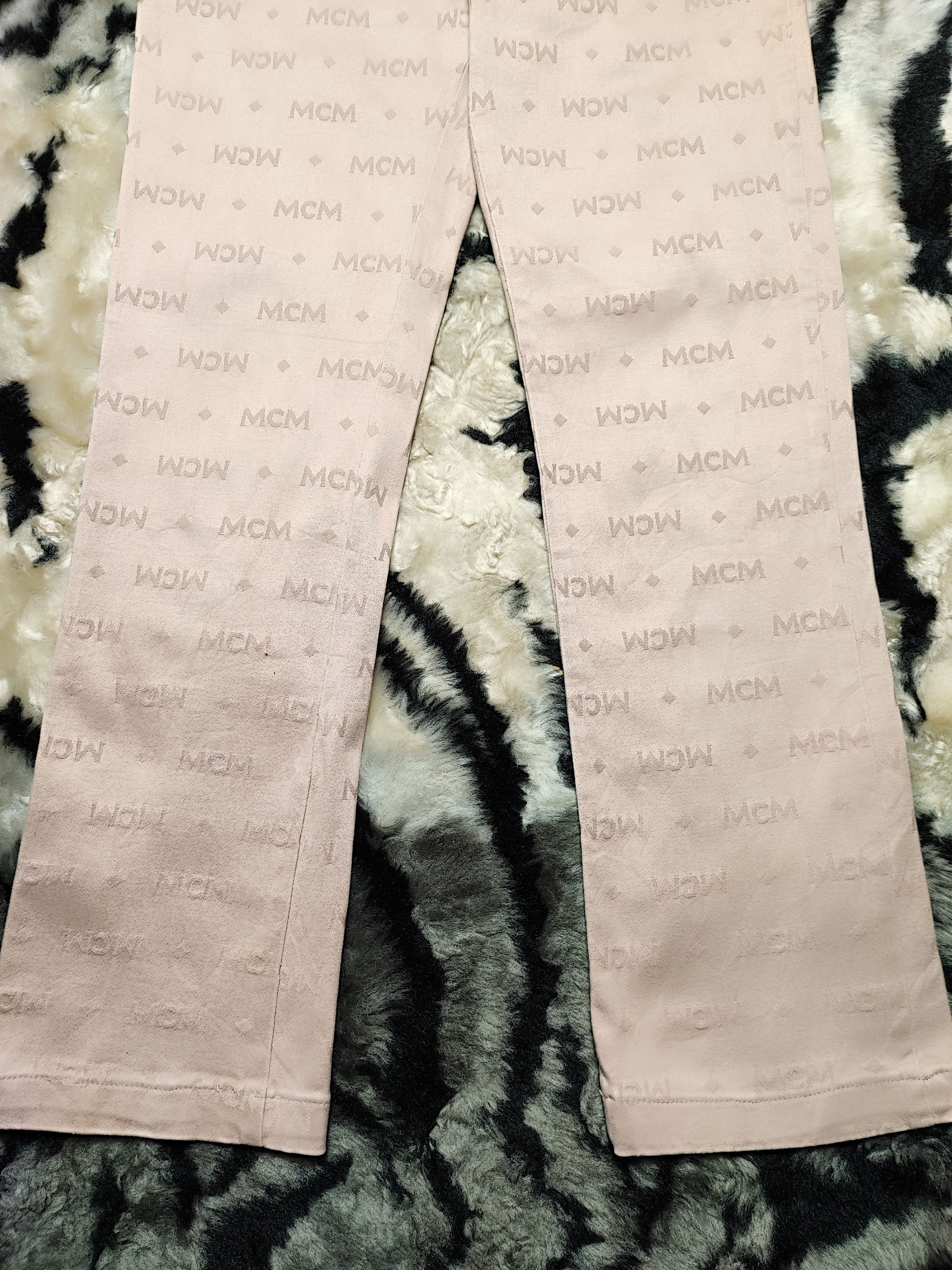Jean × MCM MCM Jeans Rose Gold Fully Monogram Size 24" / US 00 / IT 34 - 3 Thumbnail
