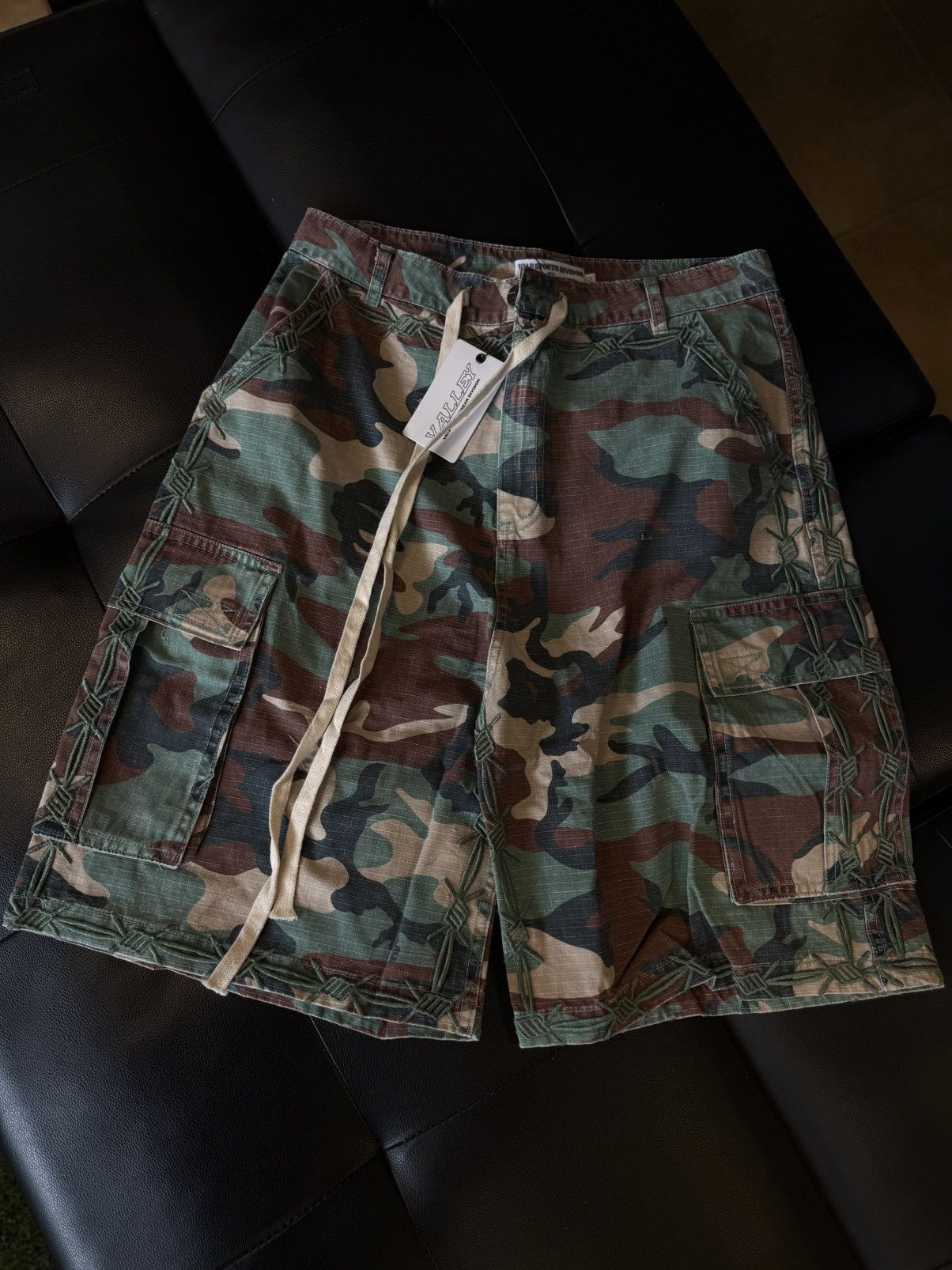 Vale Valley Green Camo Wire Shorts Size 30 (NEW) Size US 30 / EU 46 - 6 Thumbnail