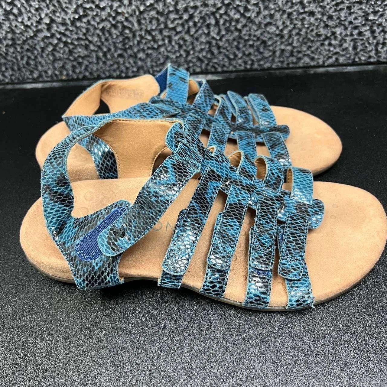Vionic Vionic Harissa Gladiator Sandals Women 9 Blue Snake Print Size US 9 / IT 39 - 3 Thumbnail
