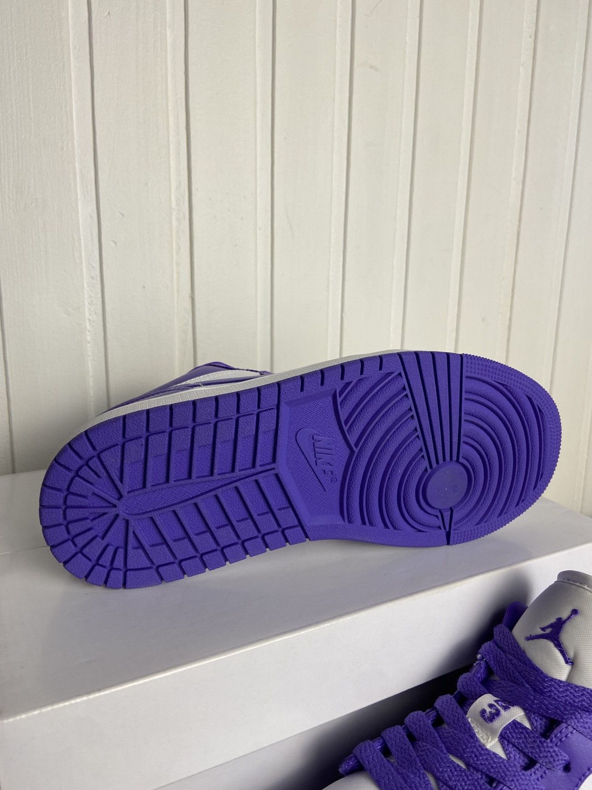 Jordan Brand New Jordan 1 Low "Psychic Purple" Size 6,5US Size US 6.5 / IT 36.5 - 9 Thumbnail