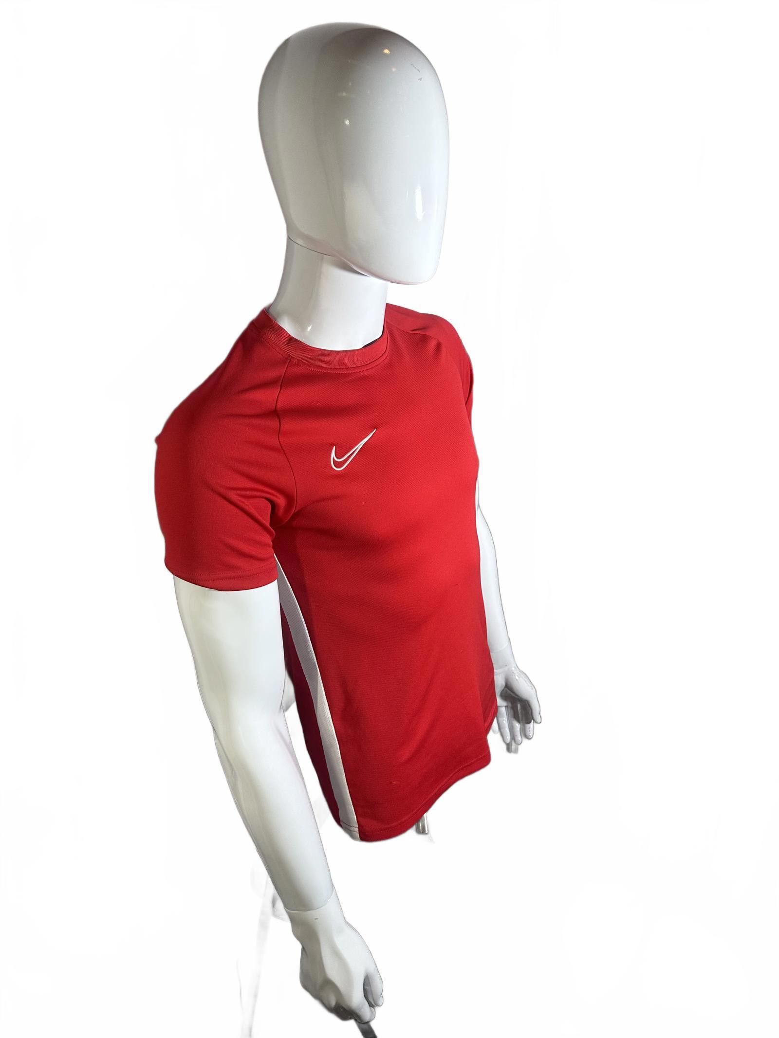 Nike Nike Red Sports T-Shirt - Short Sleeve Size US S / EU 44-46 / 1 - 2 Thumbnail