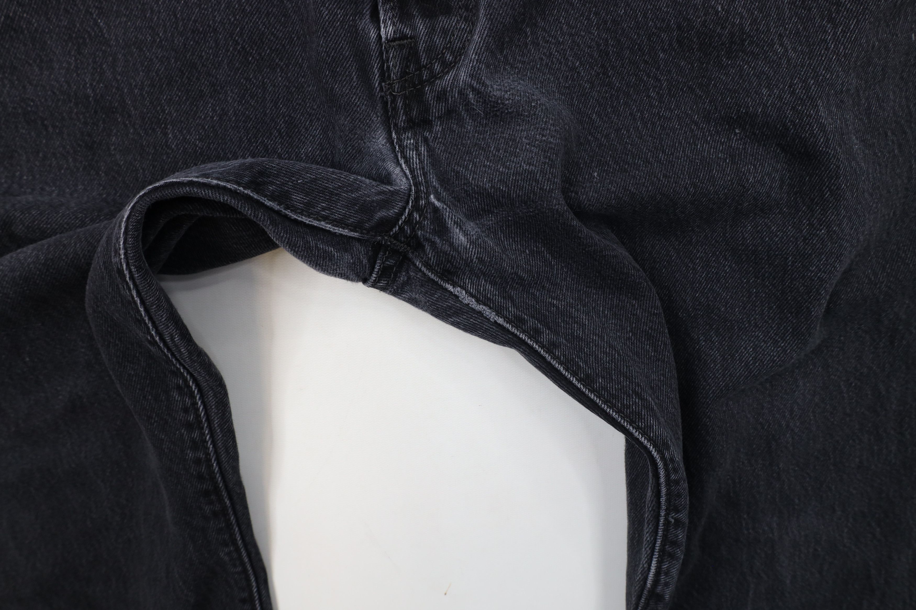 Levi's × Vintage Vintage Y2K Levis 501xx Fly Original Fit Denim Jeans Black Size US 40 / EU 56 - 7 Thumbnail