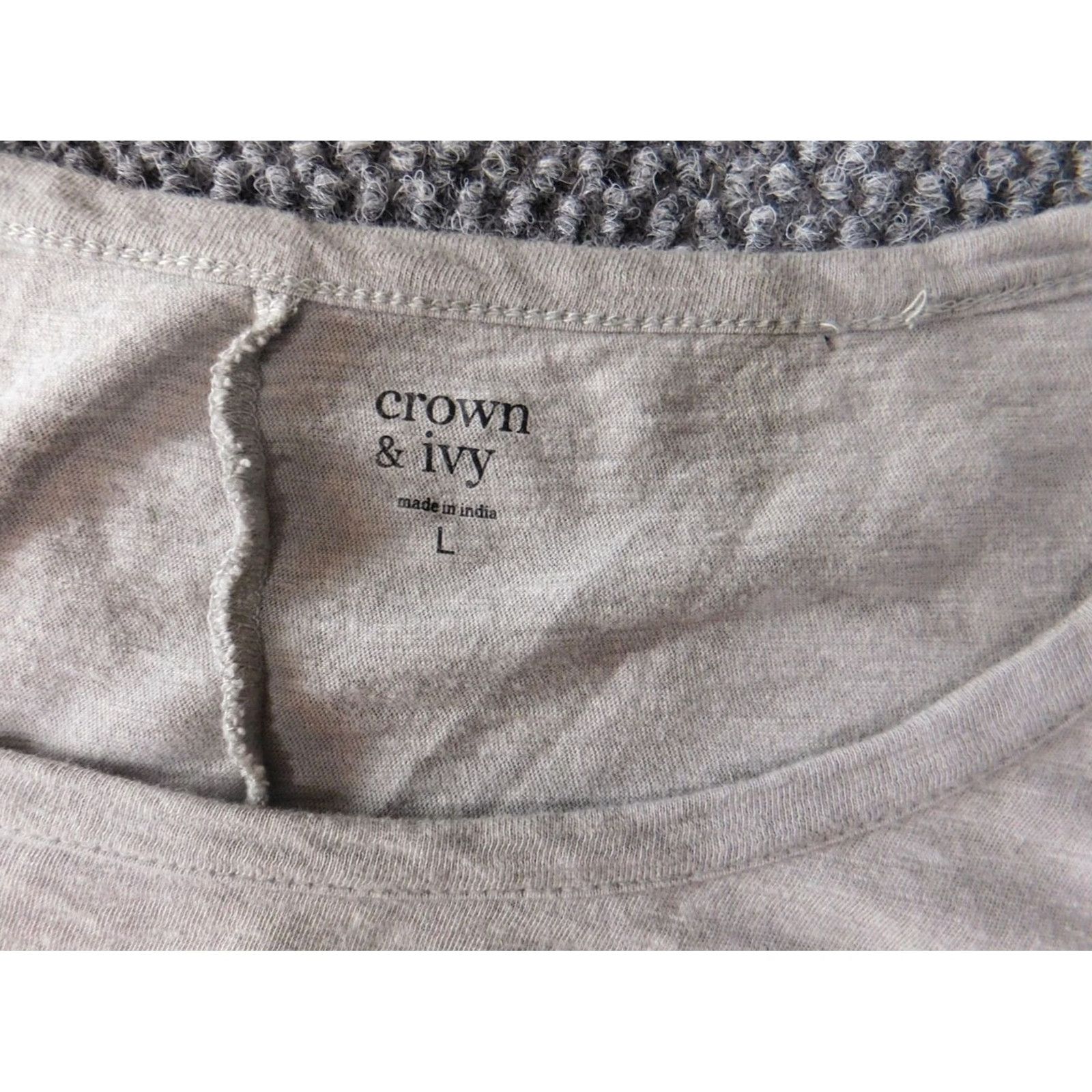 Vintage Crown & Ivy Blouse L Gray Crew Neck Pullover Long Sleeve Knit Rayon Button Classic/Basic Womens M/L Size L / US 10 / IT 46 - 4 Thumbnail